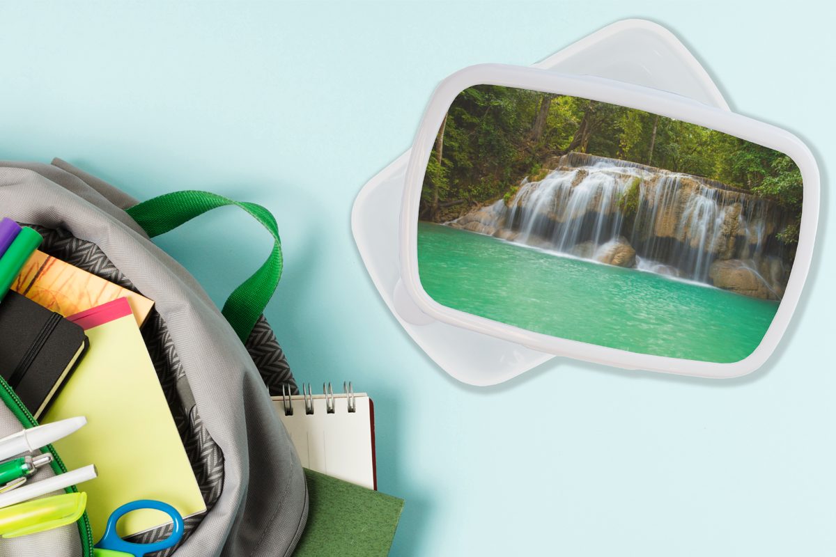 für in Brotbox Kunststoff, (2-tlg), Lunchbox Ein Kinder Thailand, Jungs grüner MuchoWow Mädchen und Brotdose, Erwachsene, weiß Umgebung für Wasserfall im Erawan-Nationalpark, und