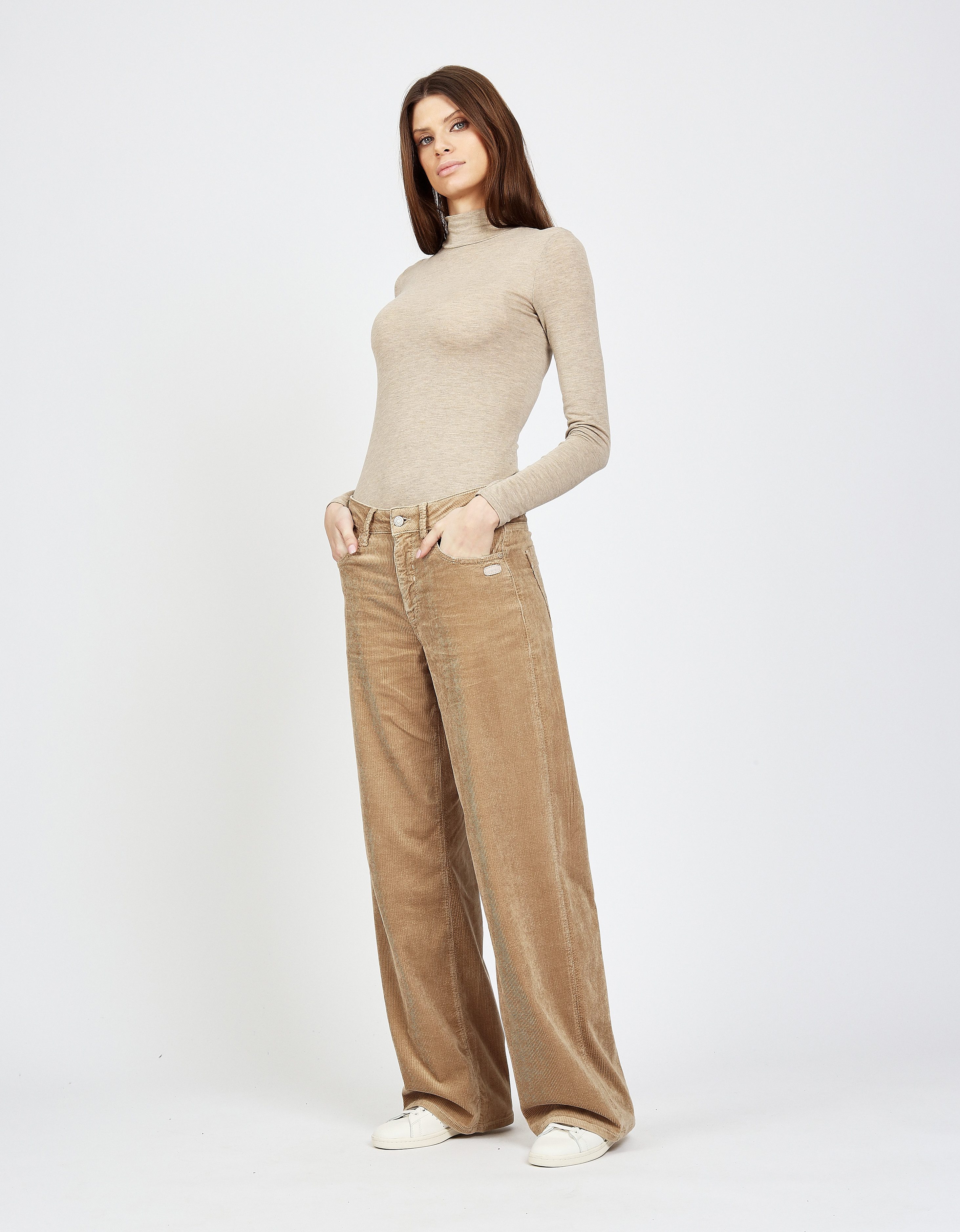GANG Cordhose 94CARLOTTA LONG im Wide Fit mit geradem Beinverlauf