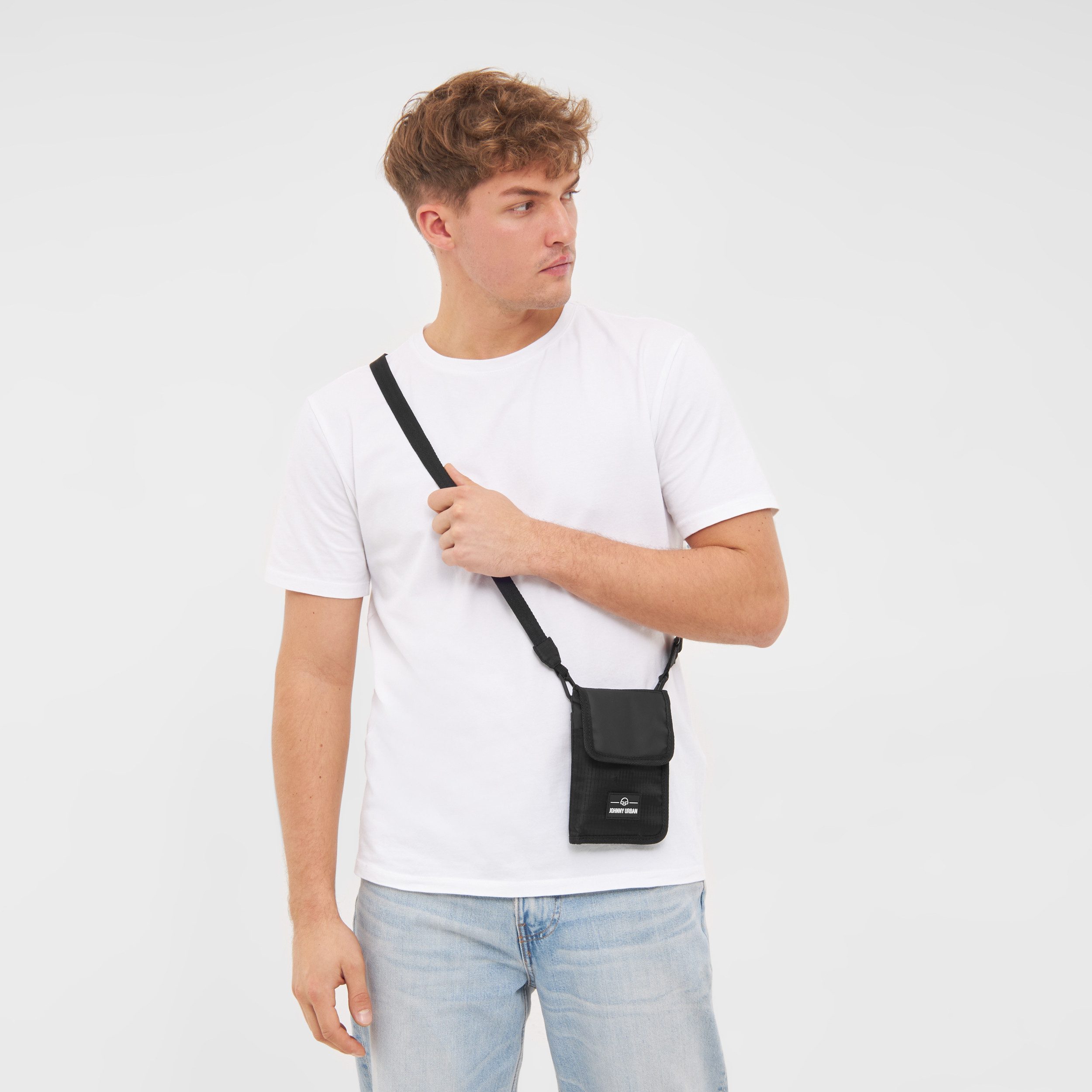 Johnny Urban Umhängetasche Troy Travel Wallet, Wasserabweisend, Kleiner Brustbeutel für Reisen