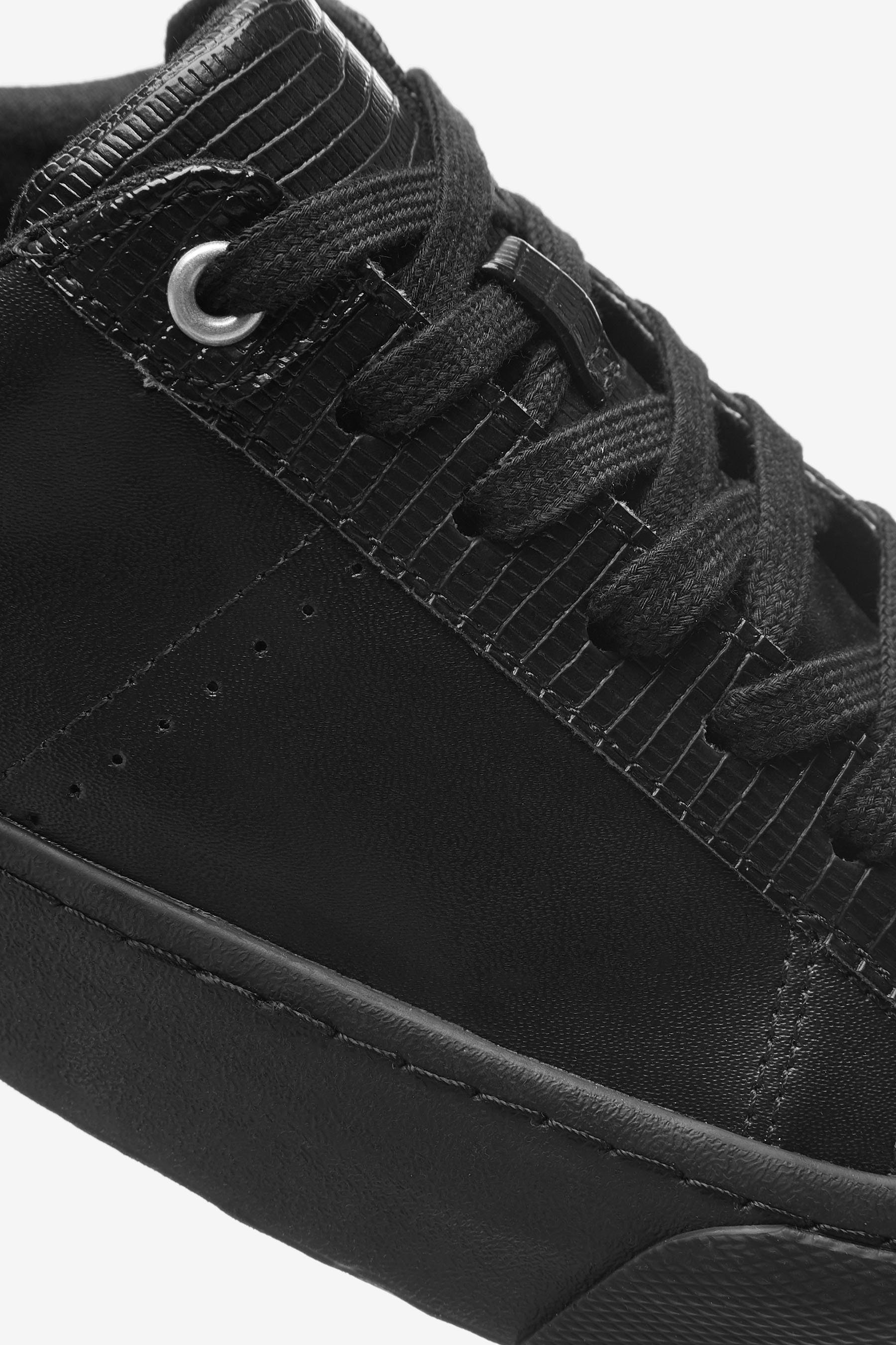 Schuhe Sneaker Next Signature Robuste Lederturnschuhe zum Schnüren Sneaker