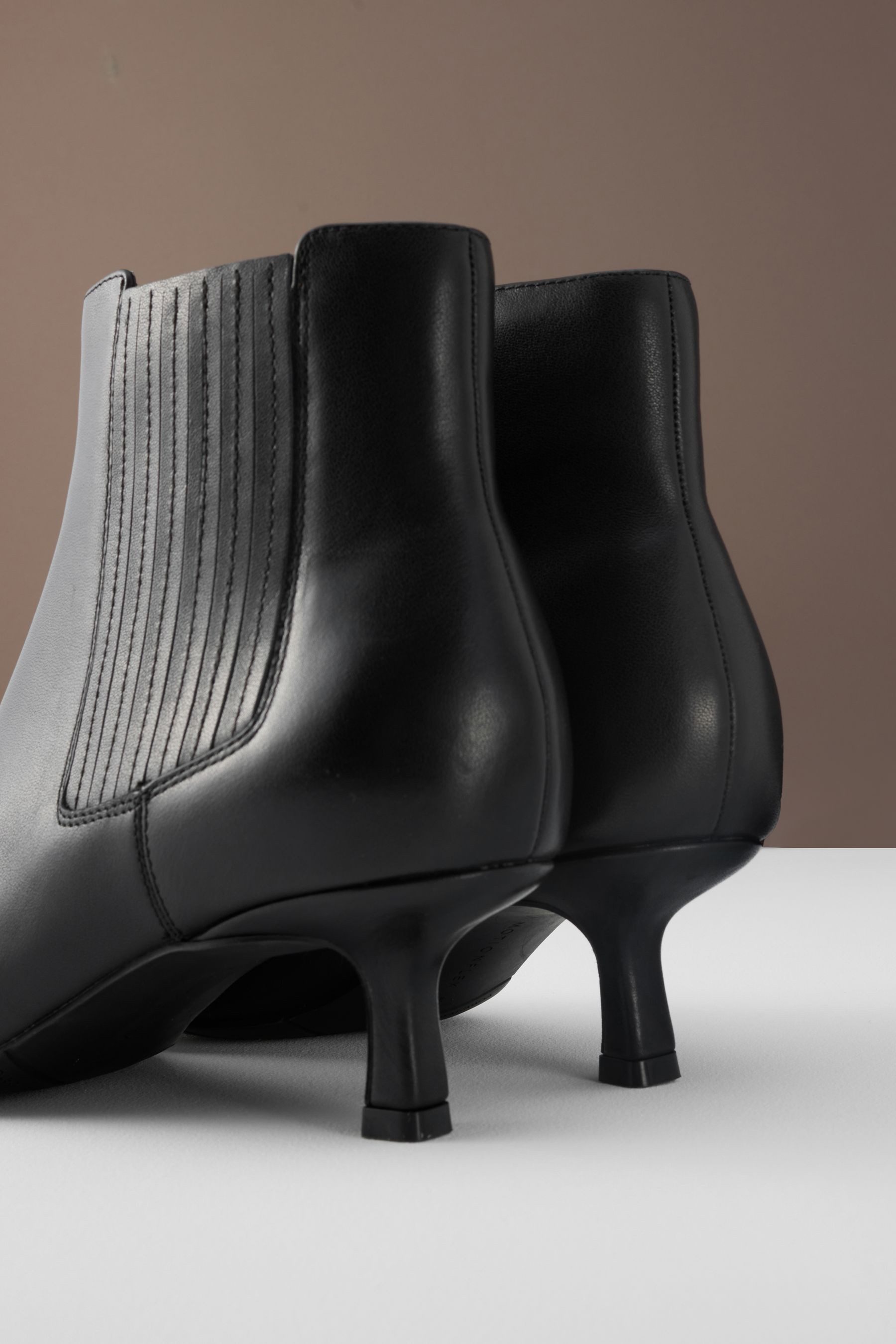 Next Motion Flex Stiefeletten im Chelsea-Stil Stiefelette (1-tlg)