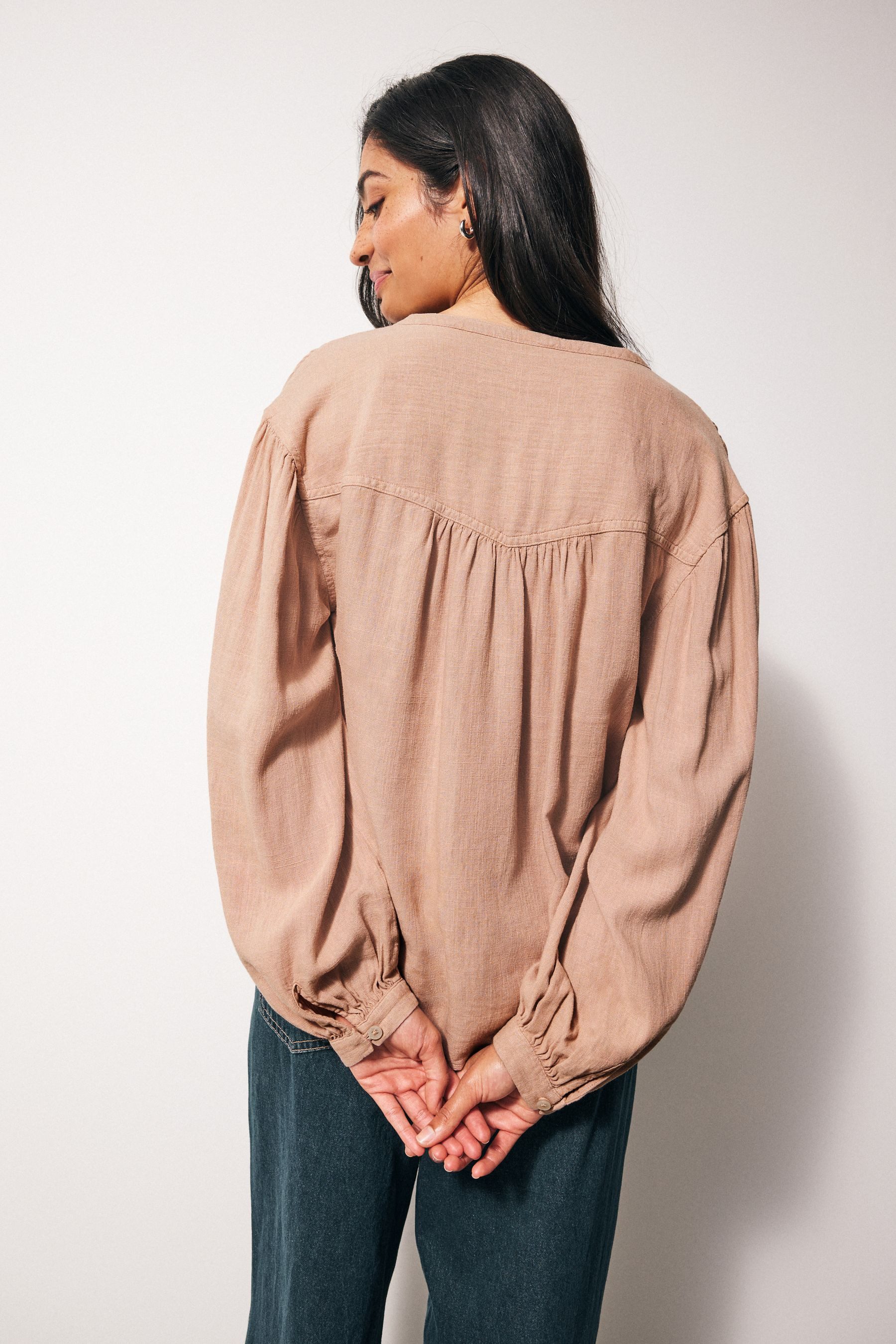 Next Langarmbluse Langärmelige Bluse mit V-Ausschnitt günstig online kaufen