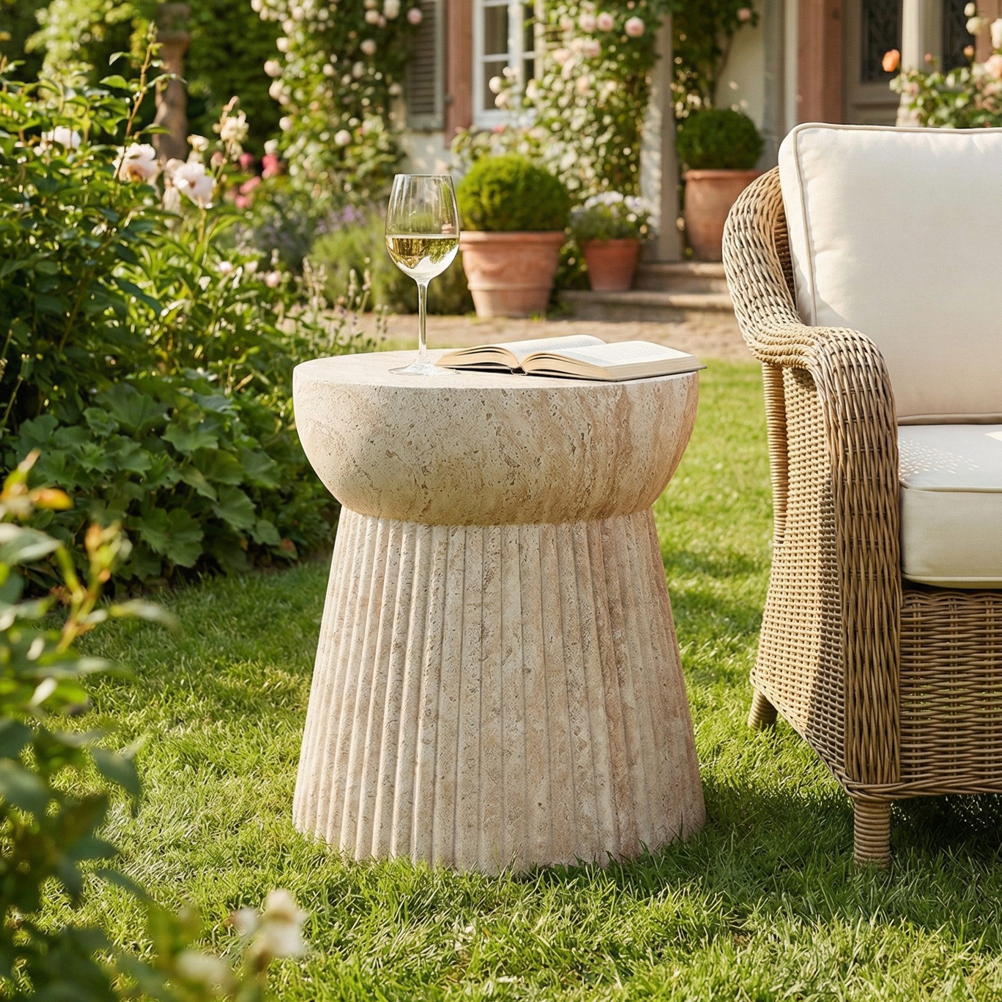 Flieks Gartentisch runder Beistelltisch Outdoor aus MgO, Travertinoptik (B38/H43 cm, 1-St., 1 Tisch), Balkontisch Couchtisch Esstisch für den Innen- und Außenbereich