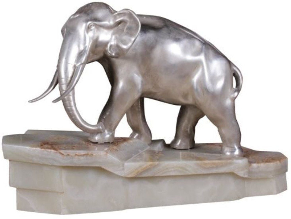 Casa Padrino Dekofigur Luxus Bronzefigur Elefant auf Marmorsockel Silber / Weiß 44 x 19 x H. 30 cm - Luxus Qualität
