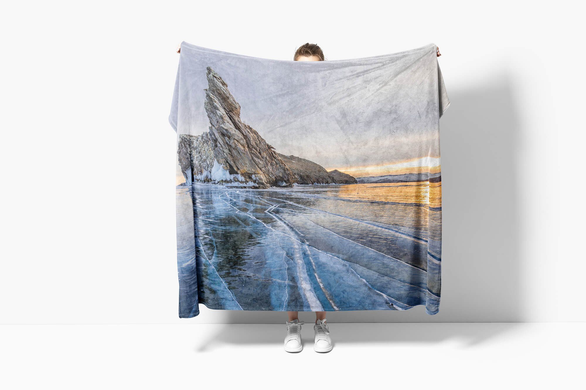 Sinus Art Handtücher Handtuch Strandhandtuch Handtuch (1-St), Meer Saunatuch Kuscheldecke Fotomotiv mit Eis Sonnenaufgan, Klippe Baumwolle-Polyester-Mix