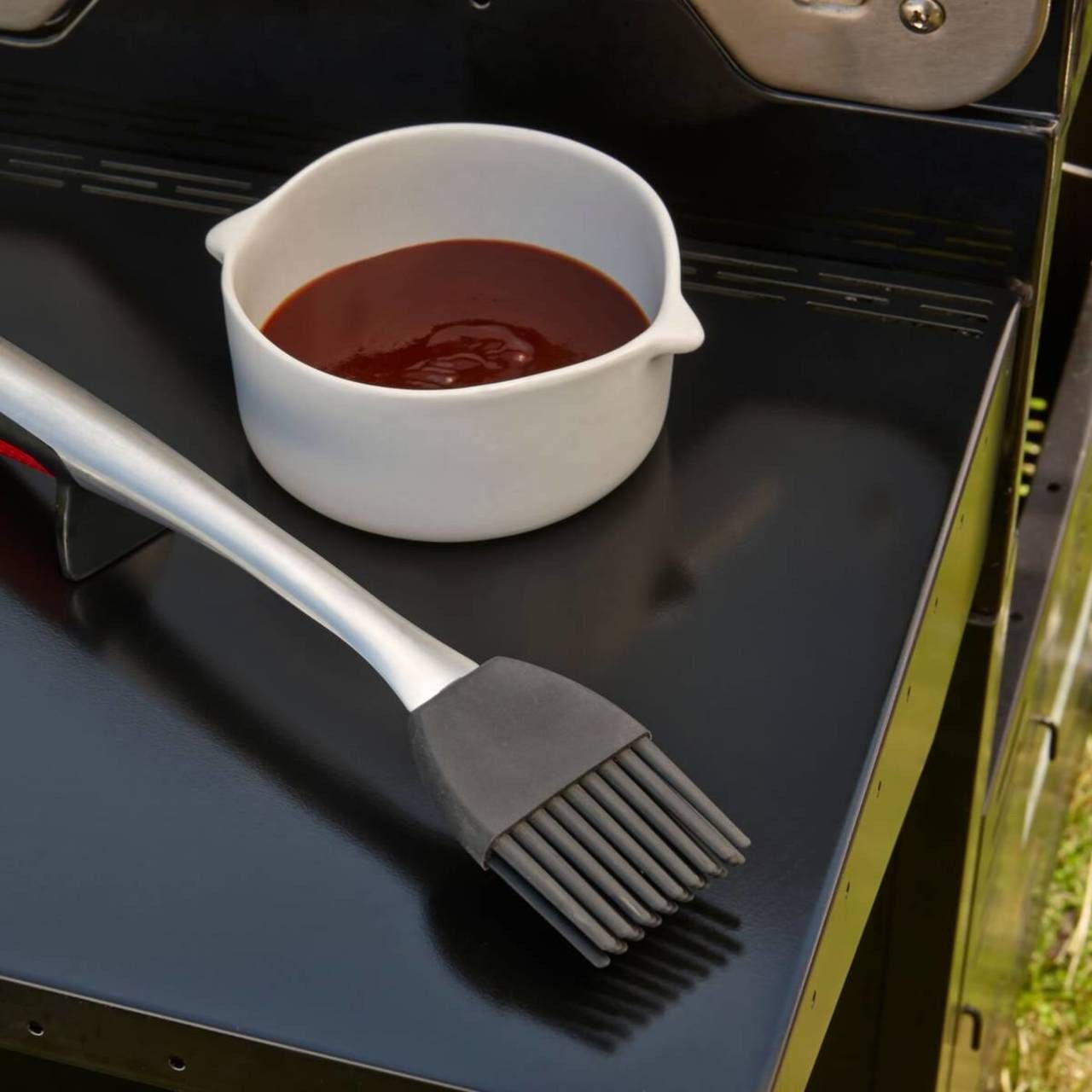 Char-Broil Marinadenpinsel Silikonpinsel, Kochpinsel, Edelstahl, 140585, Backpinsel, integrierter Ständer