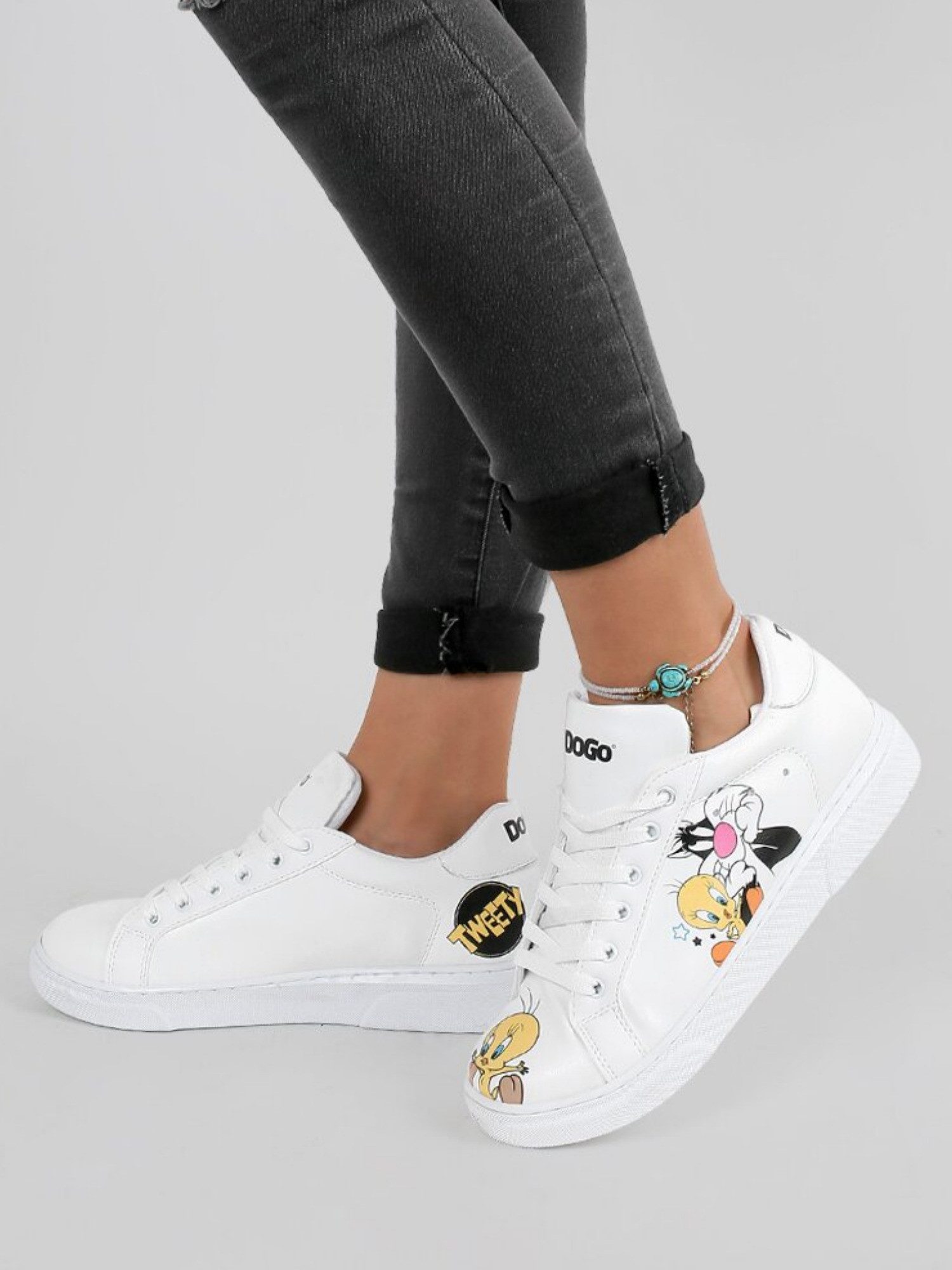 DOGO Ace Low-Top Sneaker Best Of Tweety And Sylvester Damen Sneaker Sneaker Handgefertigt