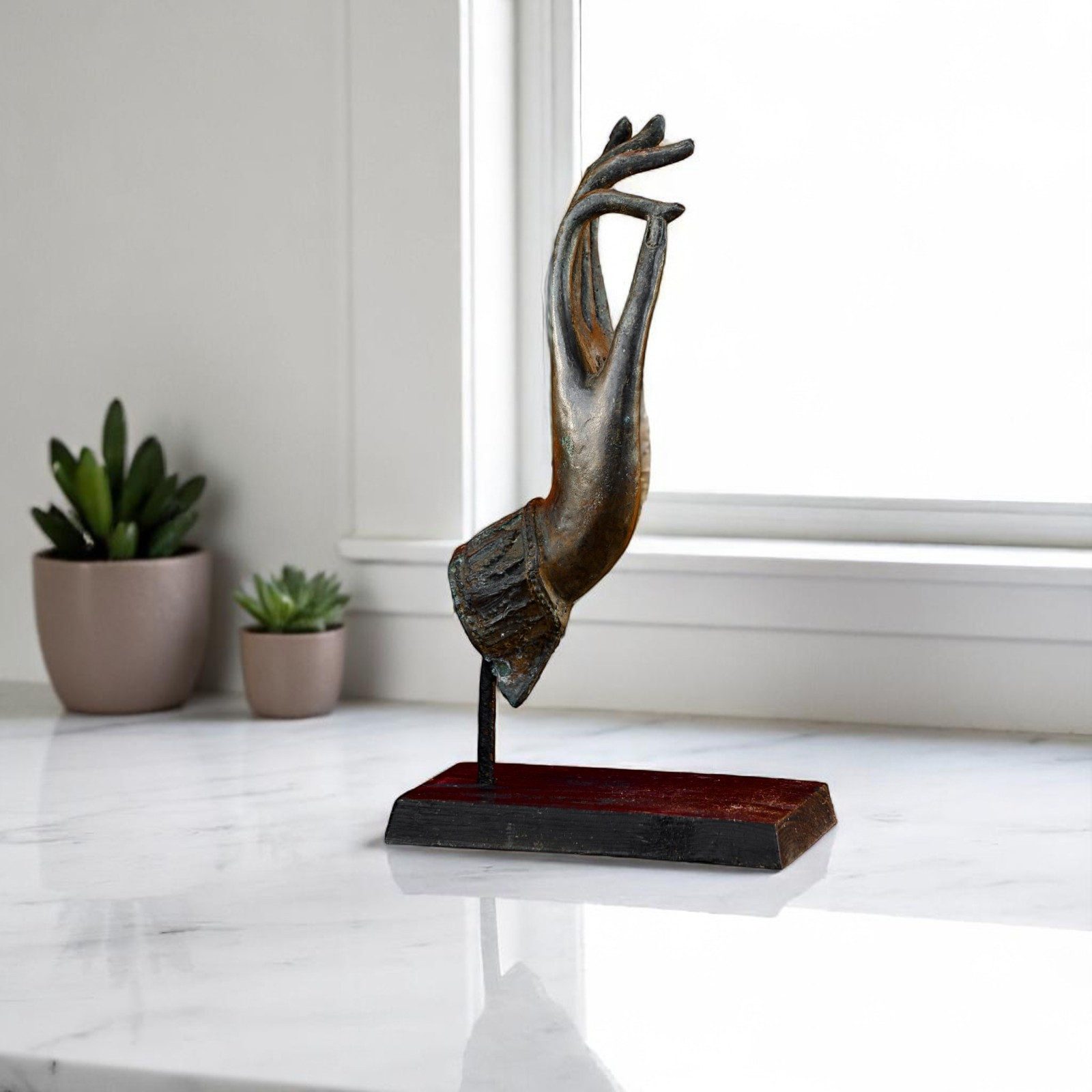 Kinaree Skulptur Bronze Buddha Hand Statue, Handgefertigt, Unikat