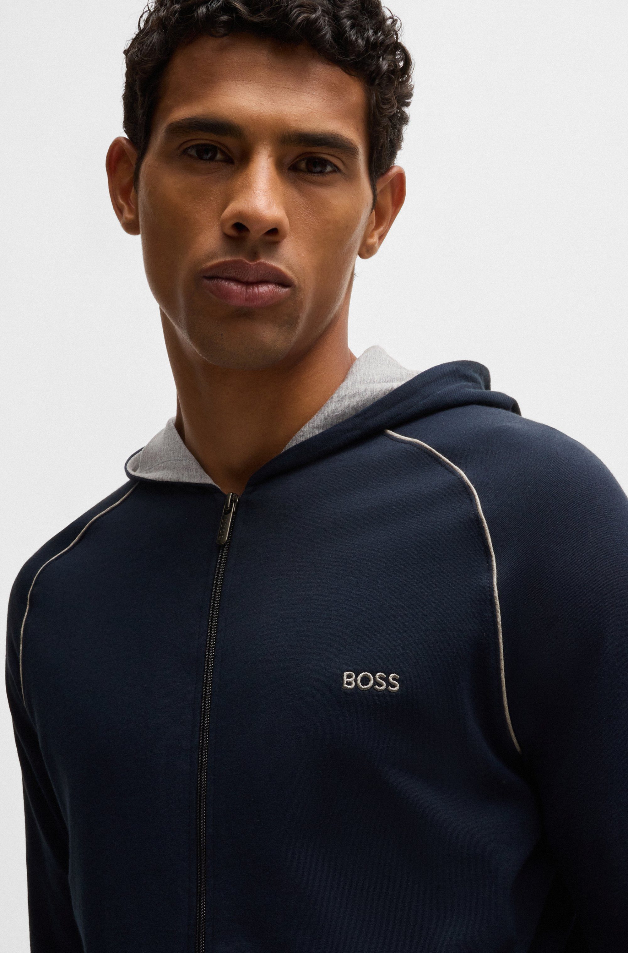 BOSS Kapuzensweatjacke Mix&Match Jacket H mit BOSS Stickerei auf der Brust