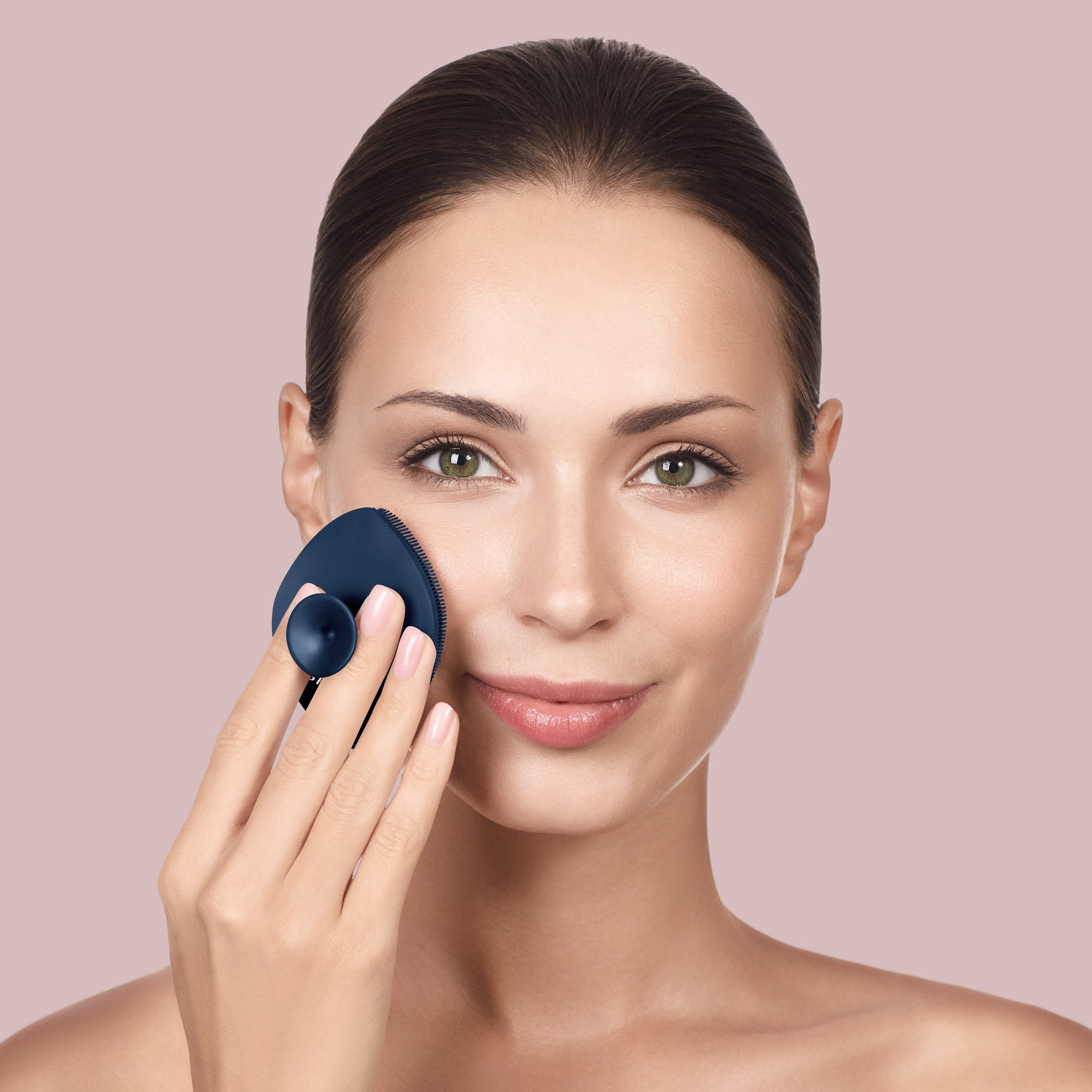 GESKE German Beauty Tech Elektrische erhältst Du kostenloser 4 Device), in Brush Facial Hautpflegeroutine. deine Midnight der App Gesichtsreinigungsbürste 1-tlg., Packung, 1, (SmartAppGuided APP inkl. Mit personalisierte GESKE SmartAppGuided™