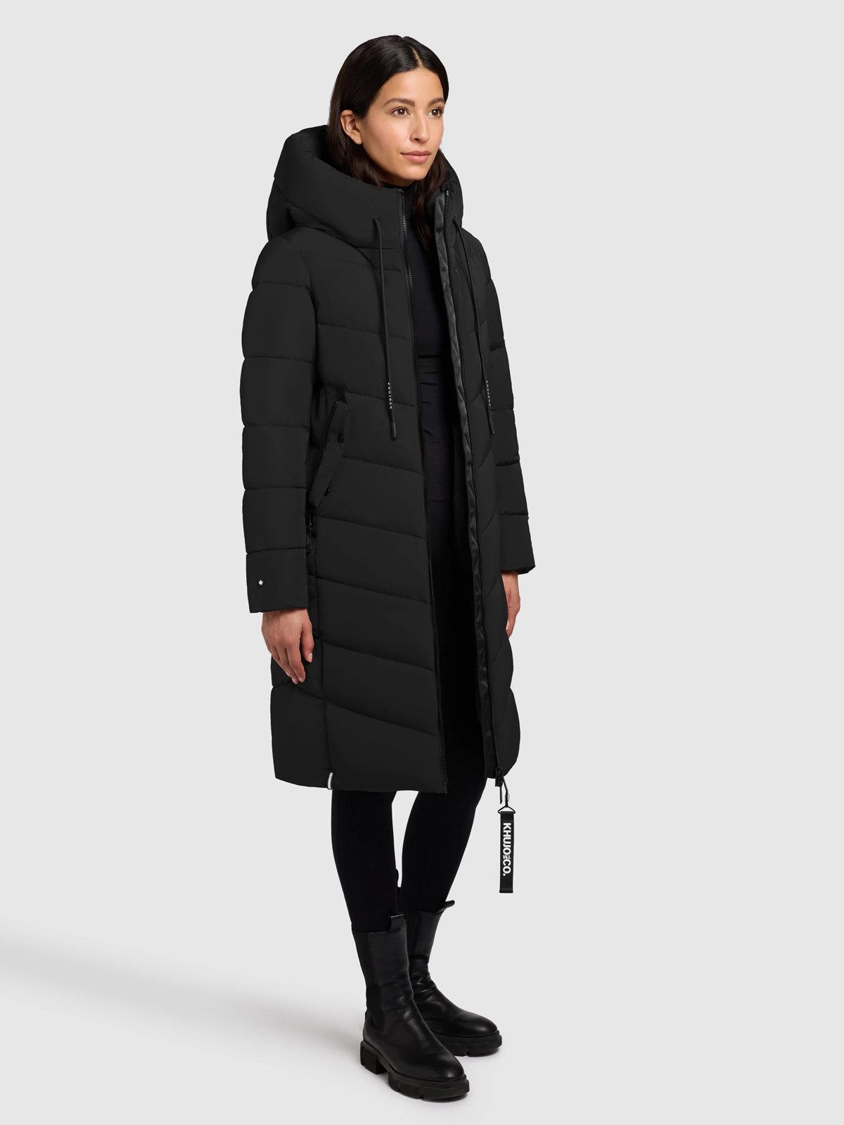 khujo Wintermantel khujo MIKIA 4 Damen Steppmantel mit Kapuze, Regular Fit (1-tlg) Strickeinsätze am Kragen, den Taschen und Ärmeln