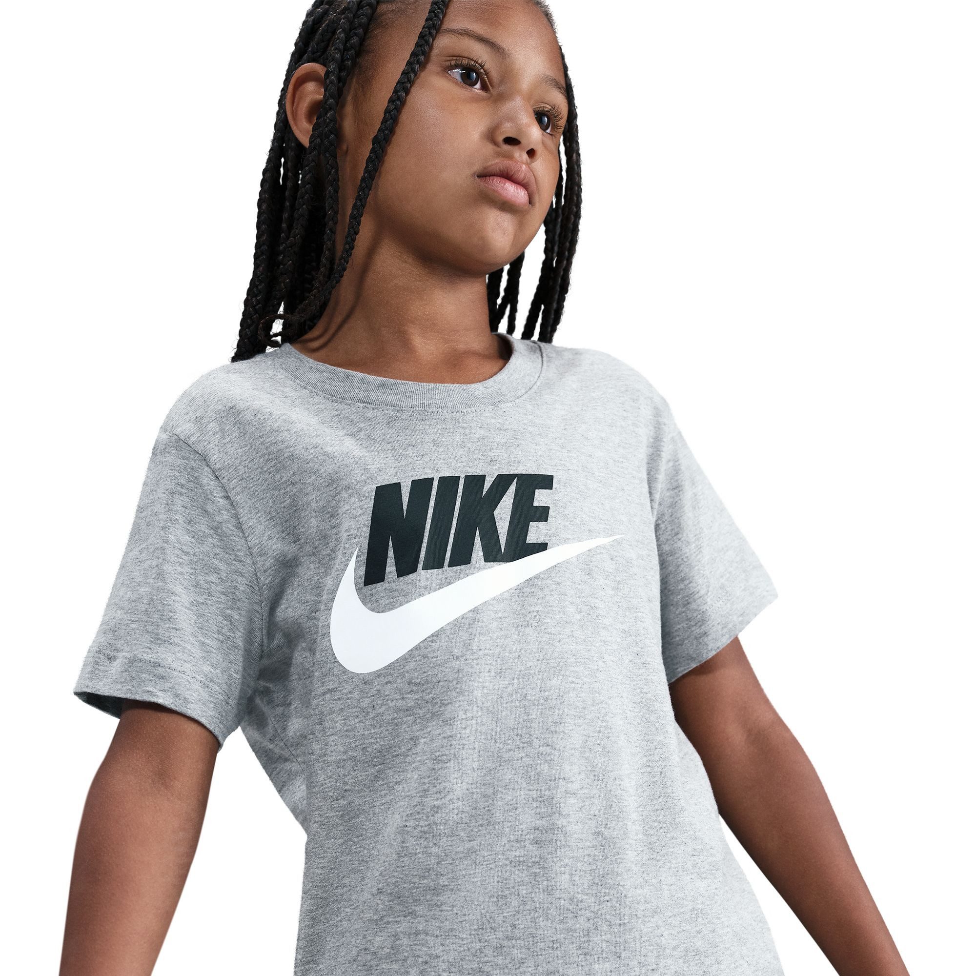Nike Sportswear T-Shirt K NSW TEE FUTURA HBR für Jugendliche, sportlicher Stil, Kurzarm, Rundhalsausschnitt