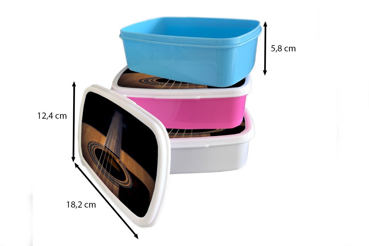 Kinder Lunchbox Erwachsene, MuchoWow Brotbox (2-tlg), weiß für für einer und Brotdose, Nahaufnahme Hintergrund, auf Kunststoff, Gitarre schwarzem und Mädchen Jungs akustischen