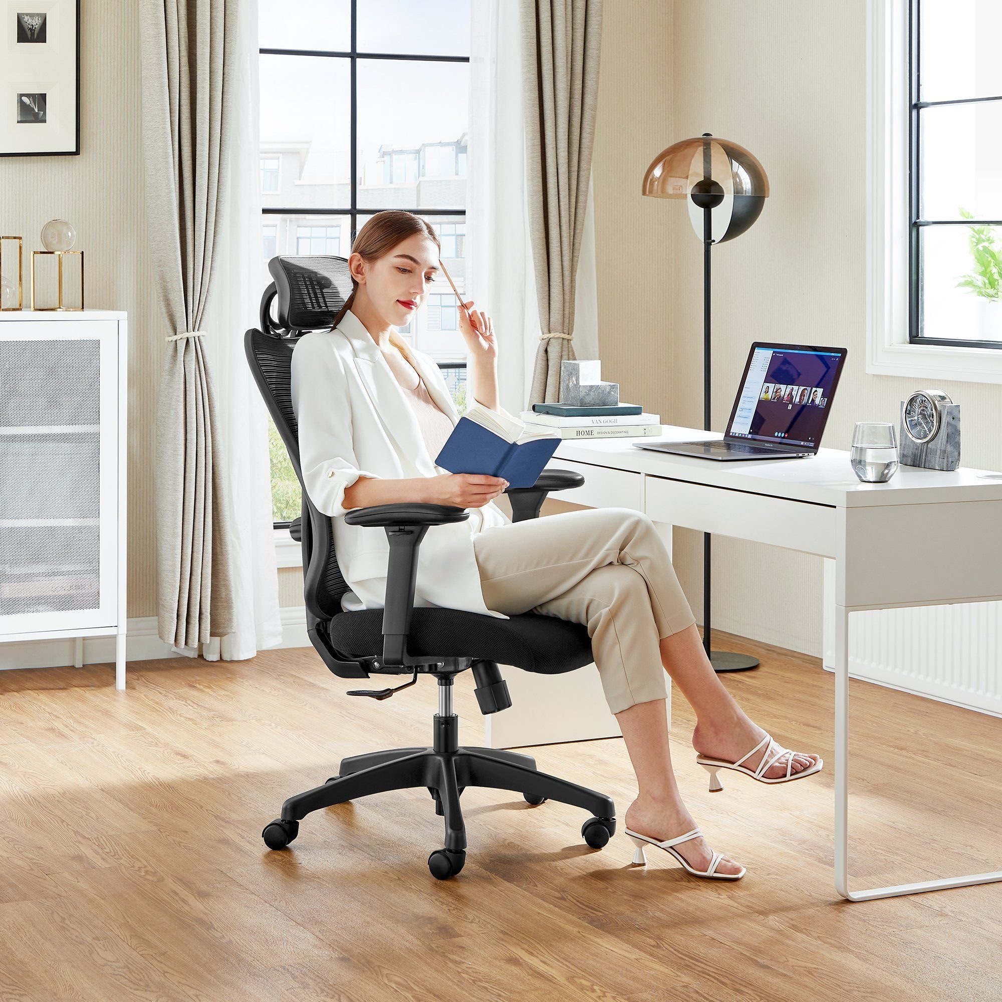 SONGMICS Bürostuhl ergonomischer Schreibtischstuhl, Computerstuhl, 70 x 70 x (115-125) cm, verstellbare Lendenstütze, Kopfstütze, bis 150 kg belastbar, schwarz