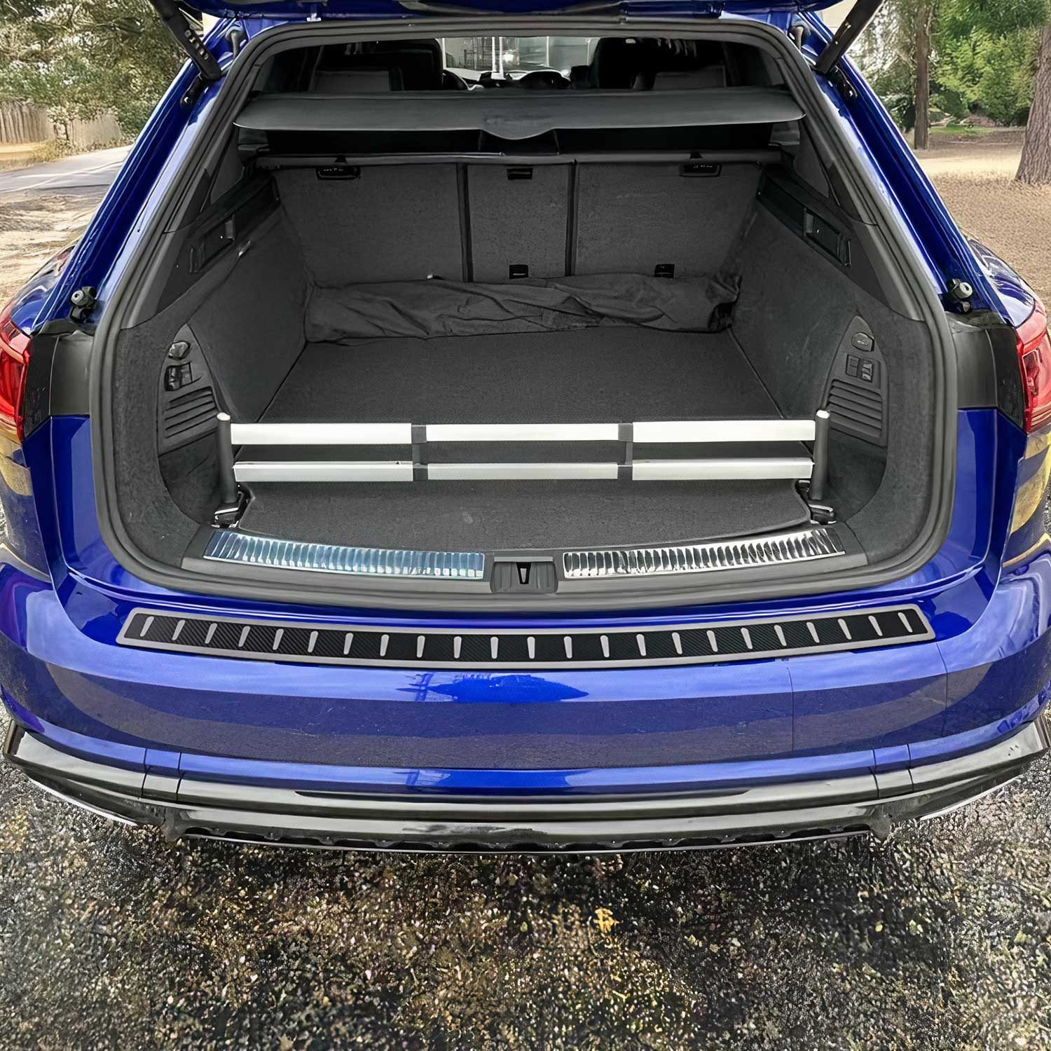 OMAC Ladekantenschutz für VW Touareg 2018-2025 Edelstahl Kohlefaserfolien, Zubehör für VW Touareg 2018-2025, Langlebig,Einfache Reinigung,Einfache Installation,Rostbeständig