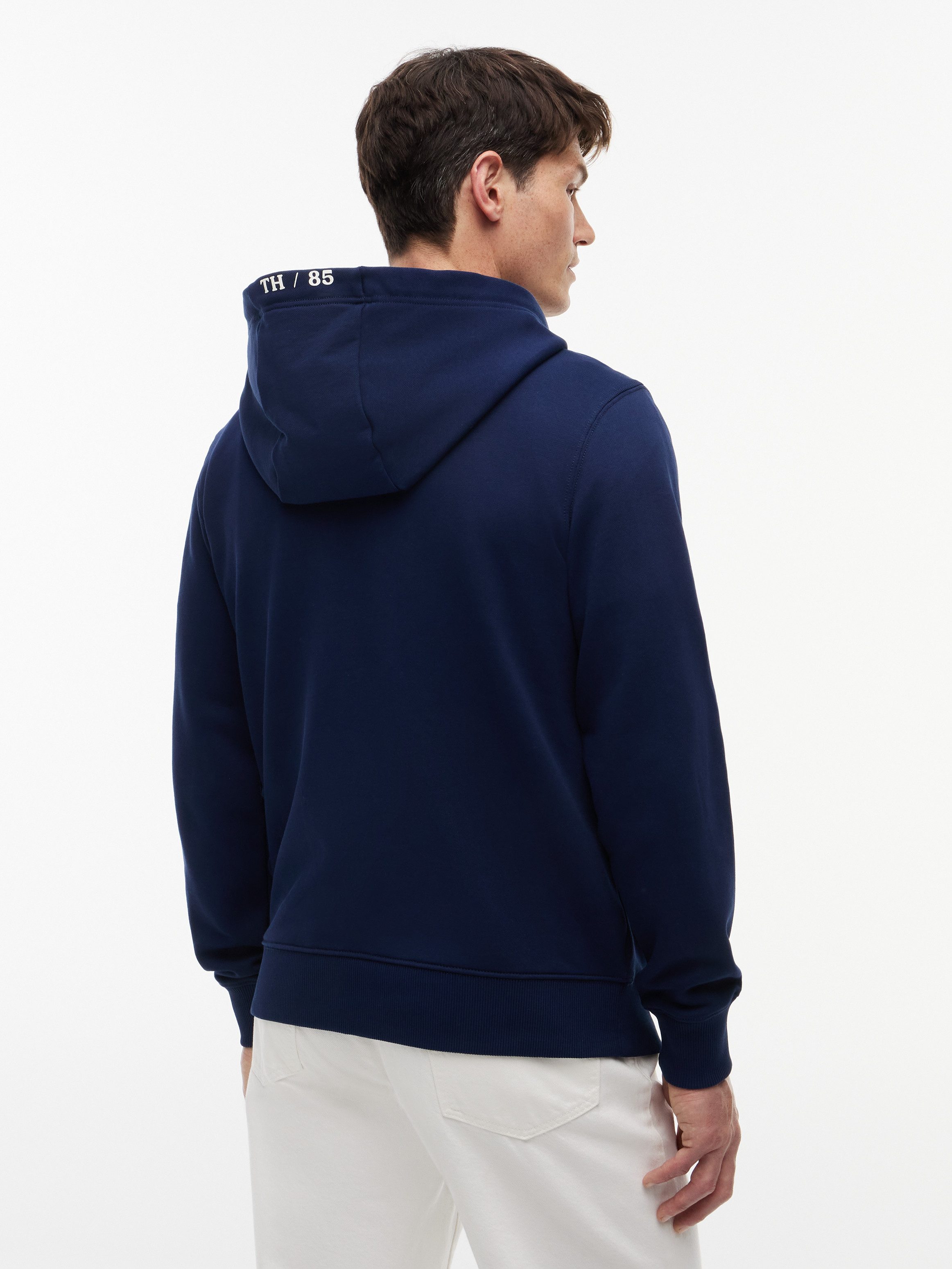 Tommy Hilfiger Kapuzensweatjacke SMALL NAUTICAL GRAPHIC HDD aus Baumwolle, mit Label-Details
