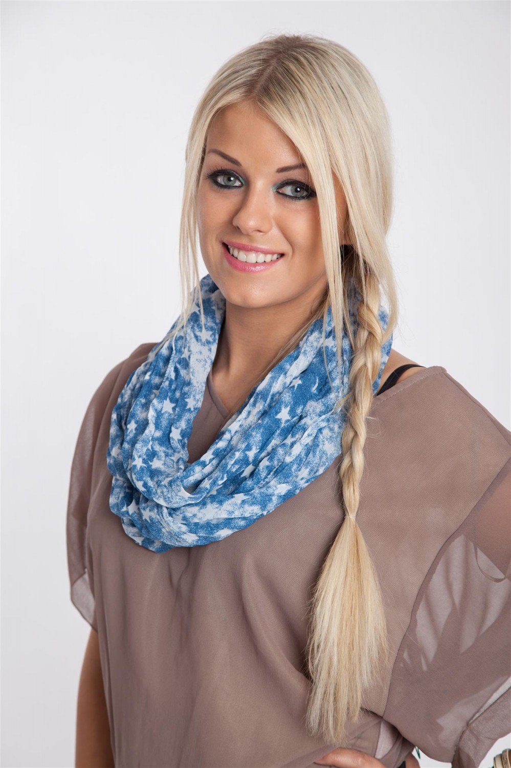 styleBREAKER Loop Seidiger Loop mit Sterne Muster, (1-St)