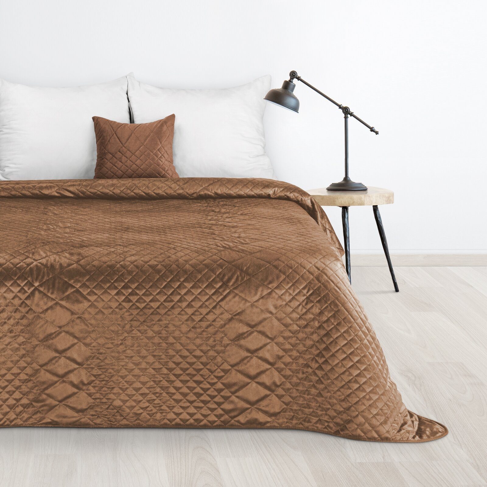 Design91 Tagesdecke LUIZ, gesteppter Bettüberwurf aus Velours – weich, stylvoll & vielseitig