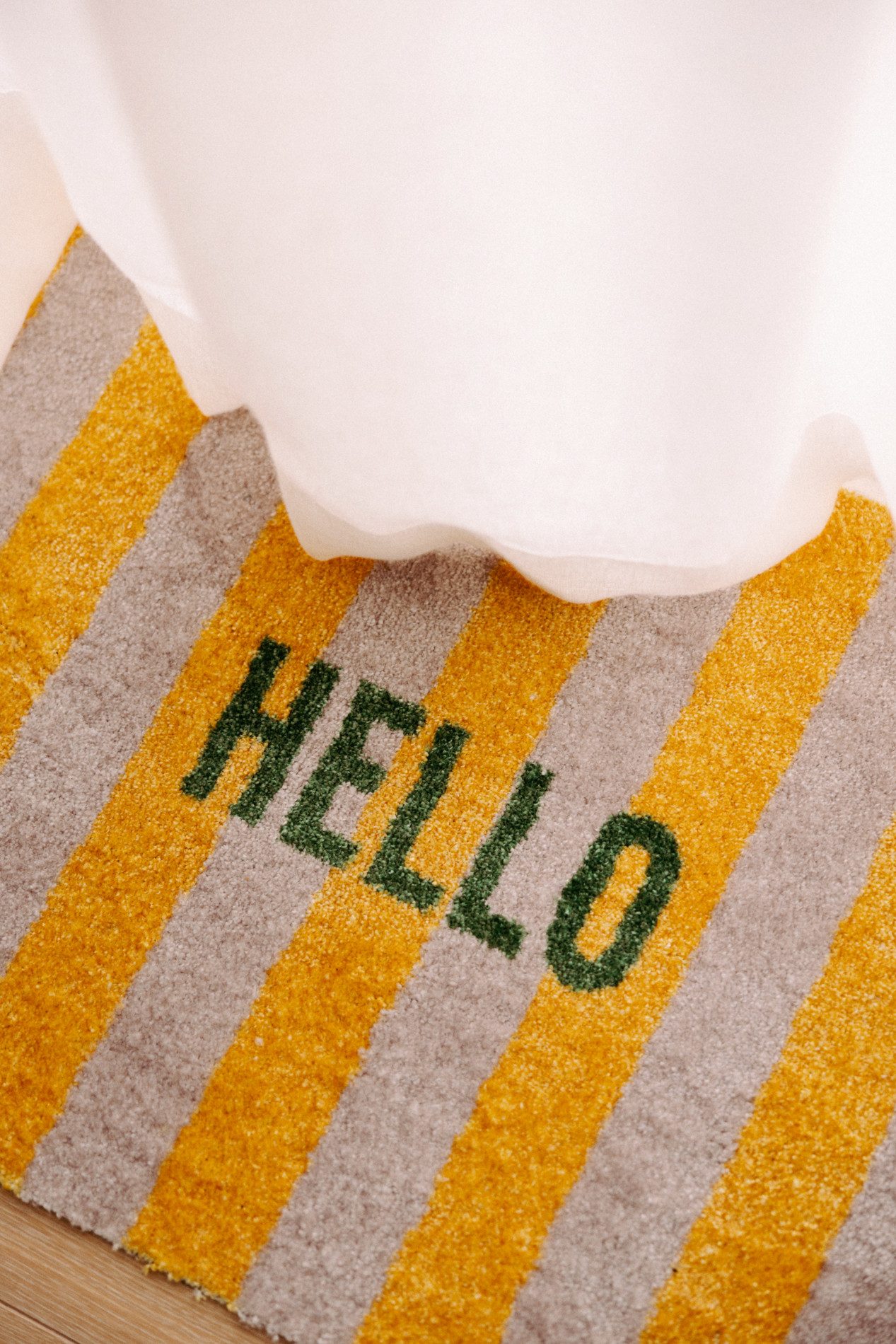 Mad about Mats Fußmatte Indoor Hello gestreift Print rutschfest, gelb grün günstig online kaufen