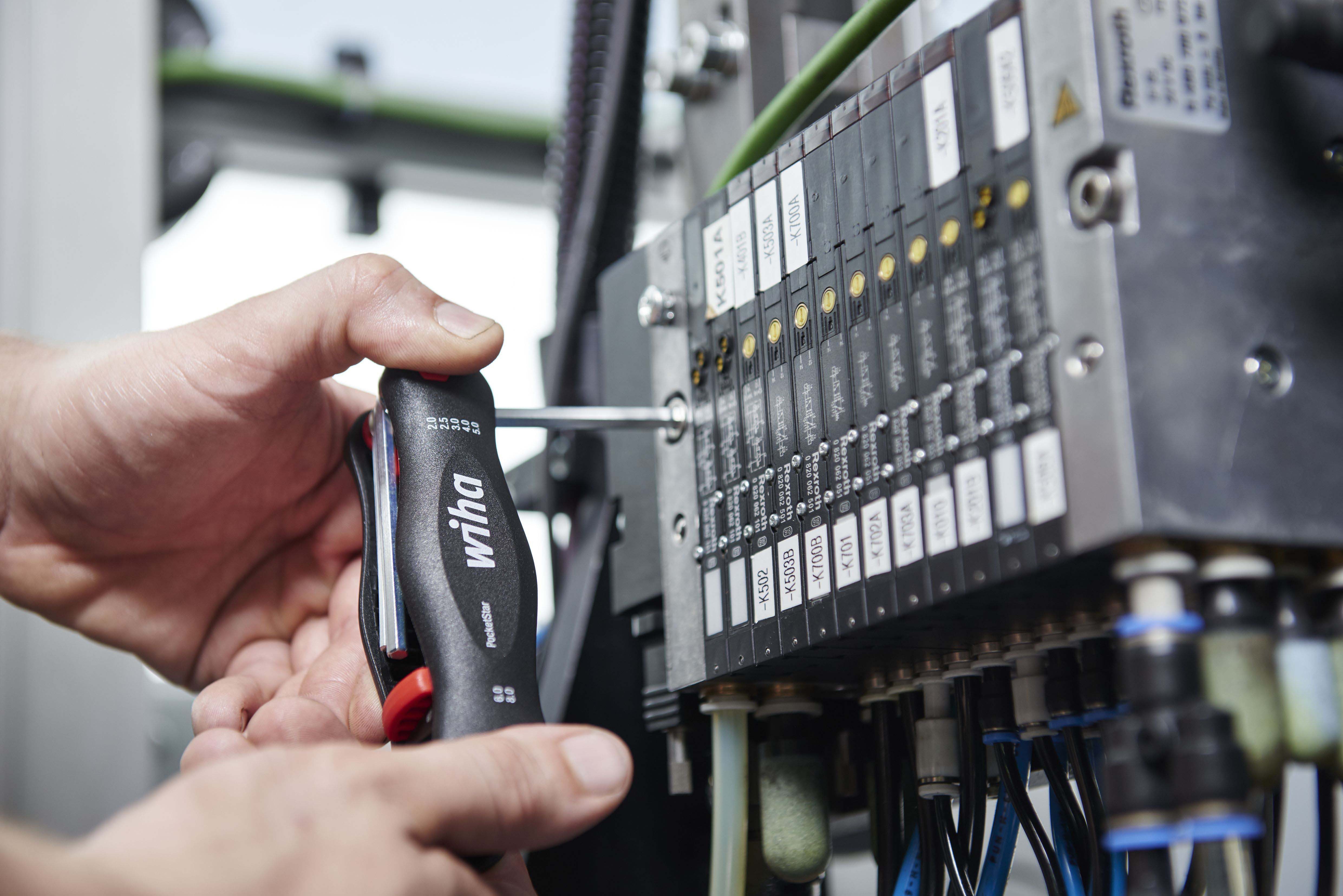 Wiha Schraubendreher Vereinfacht Ihre Arbeit: Die variable Griffposition erlaubt Kraft- so