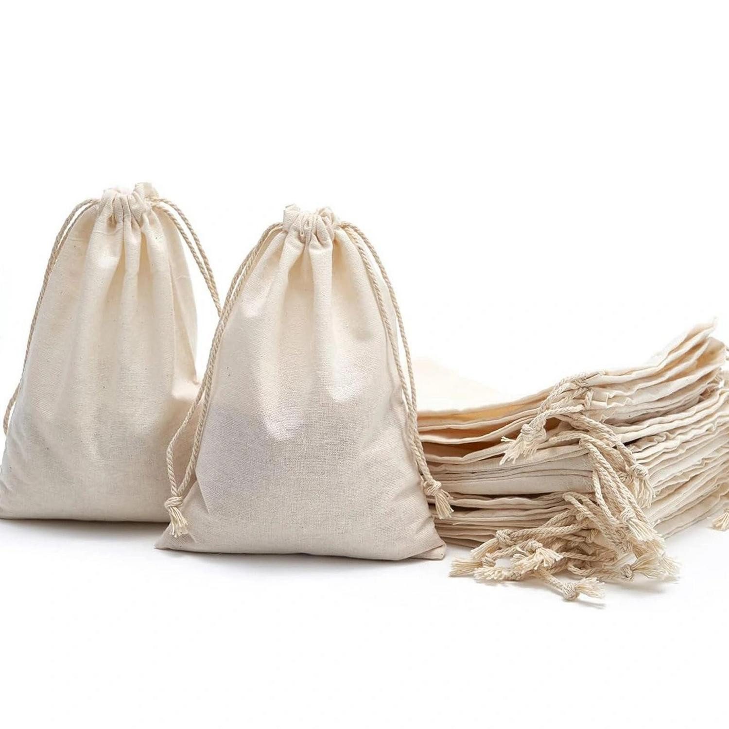 LuxusKollektion Basttasche Stoffbeutel mit Kordelzug 15x20cm 24 Stk