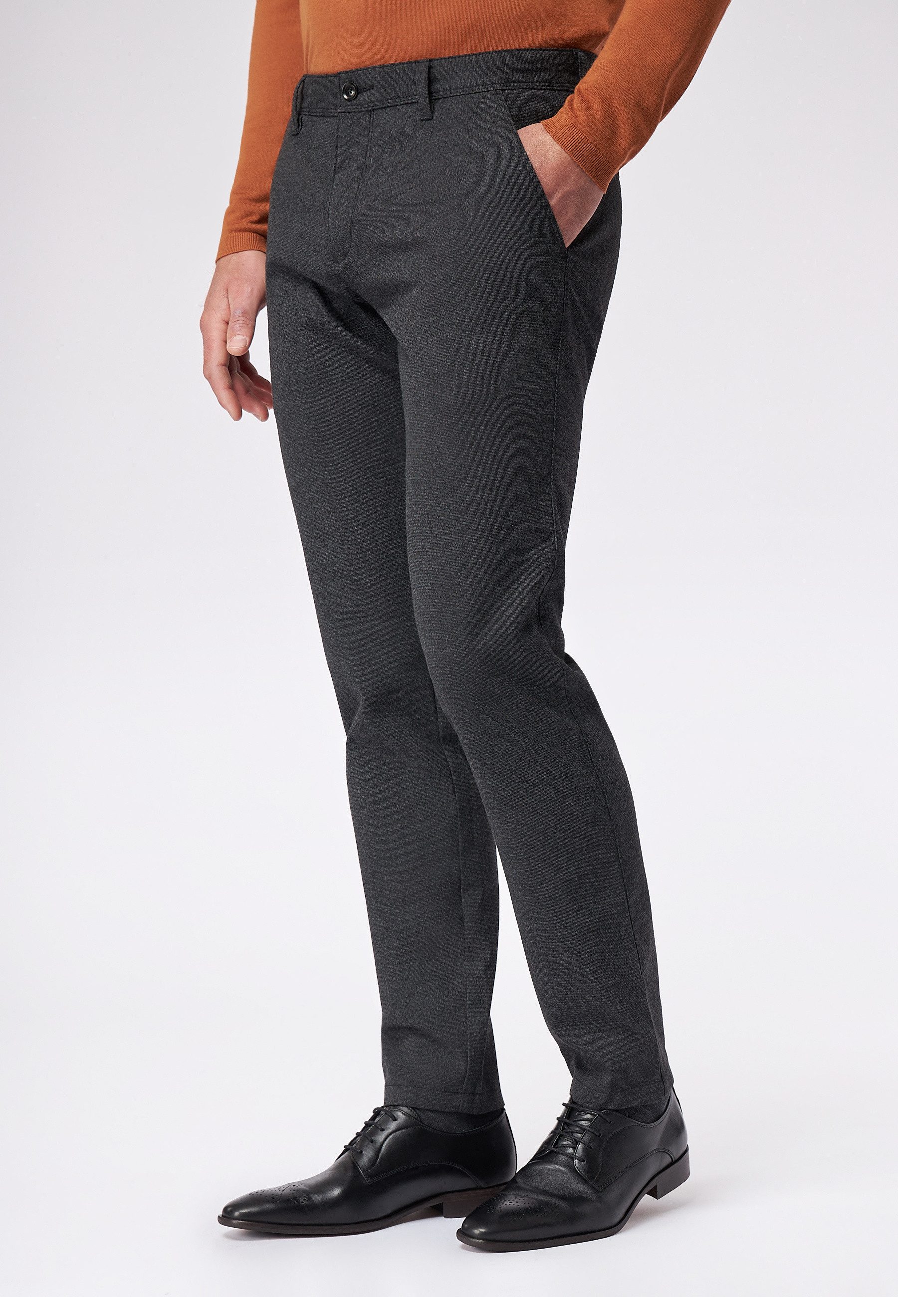 Roy Robson Chinohose Klassischer Slim Fit