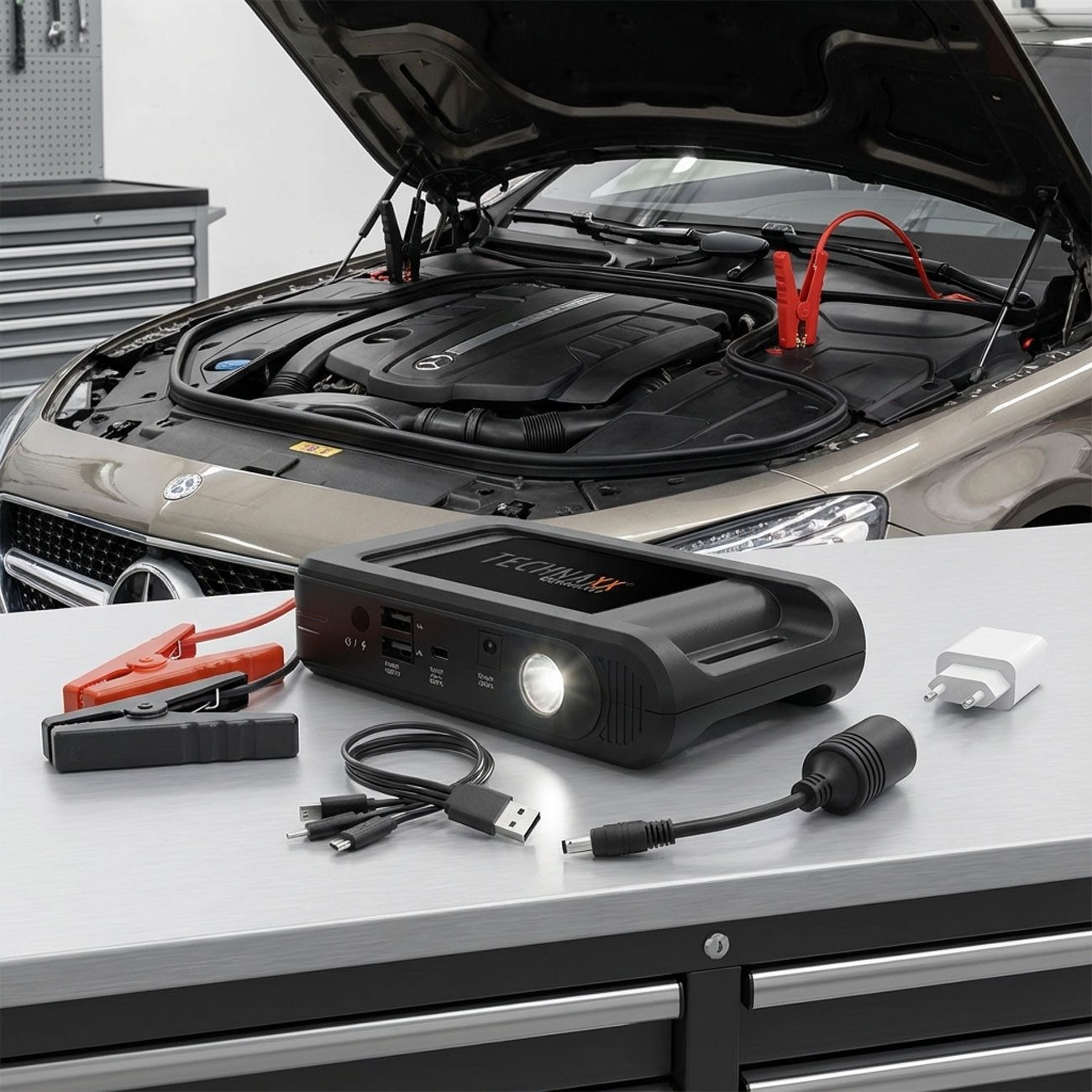 Technaxx Profi Auto-Starthilfe & Powerbank 12000mAh, 500A, LiFePO4, LED Powerbank (Anlaufstrom 350 A / Spitzenstrom maximal 500 A V), Starthilfe-Kit geeignet 12V-Fahrzeuge Benzin- und Dieselmotoren