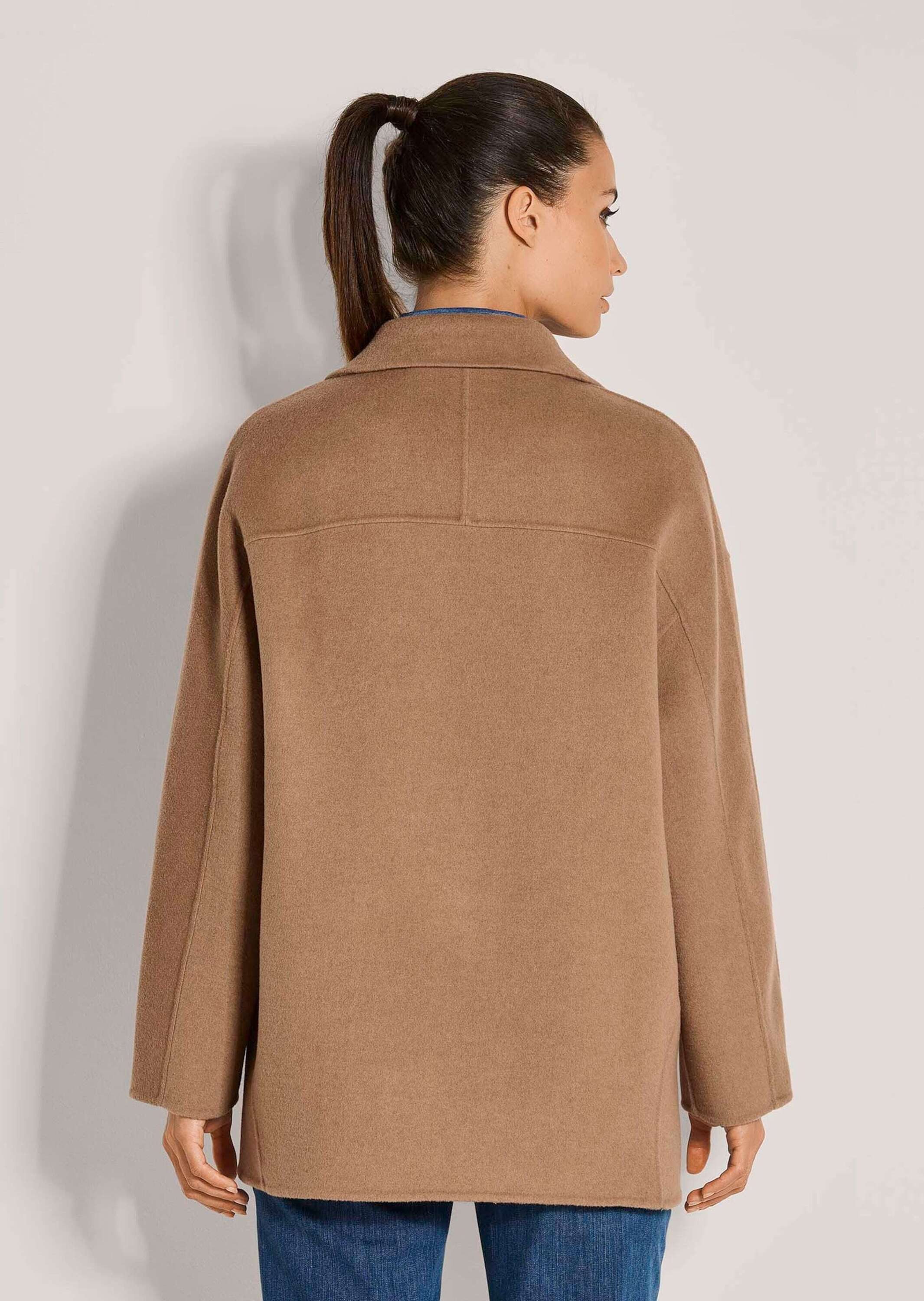 MADELEINE Outdoorjacke Jas. Zuiver wol Zweireihig, Reverskragen, Hornknöpfe, Langarm
