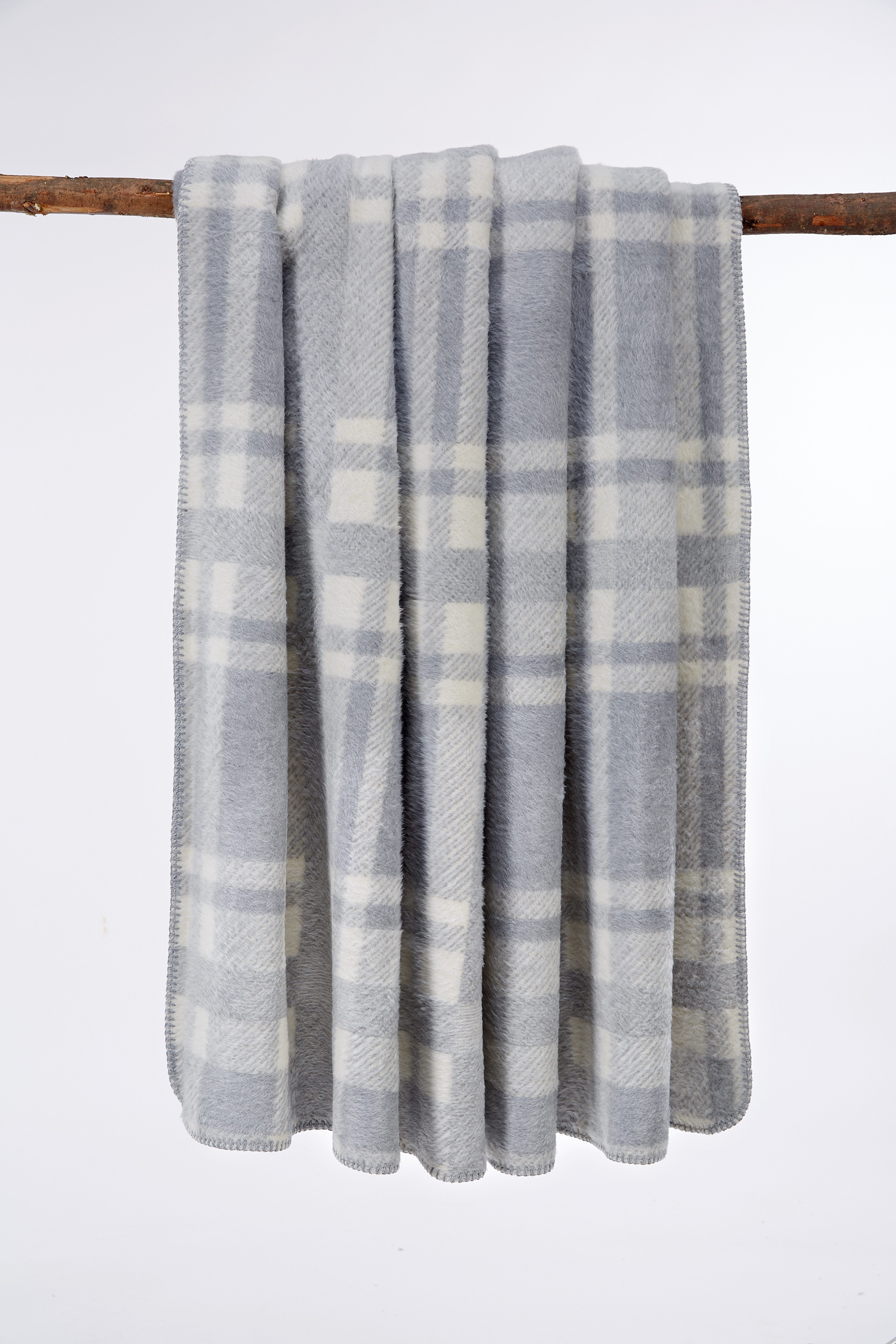 Wohndecke Wohndecke - 4 Jahreszeiten -160x200 cm / Sofadecke / Schlafdecke, livessa, Soft-Touch-Gefühl / 50% Baumwolle, 45% Acryl, 5% Polyester / 1650g – Bild 3 von 5