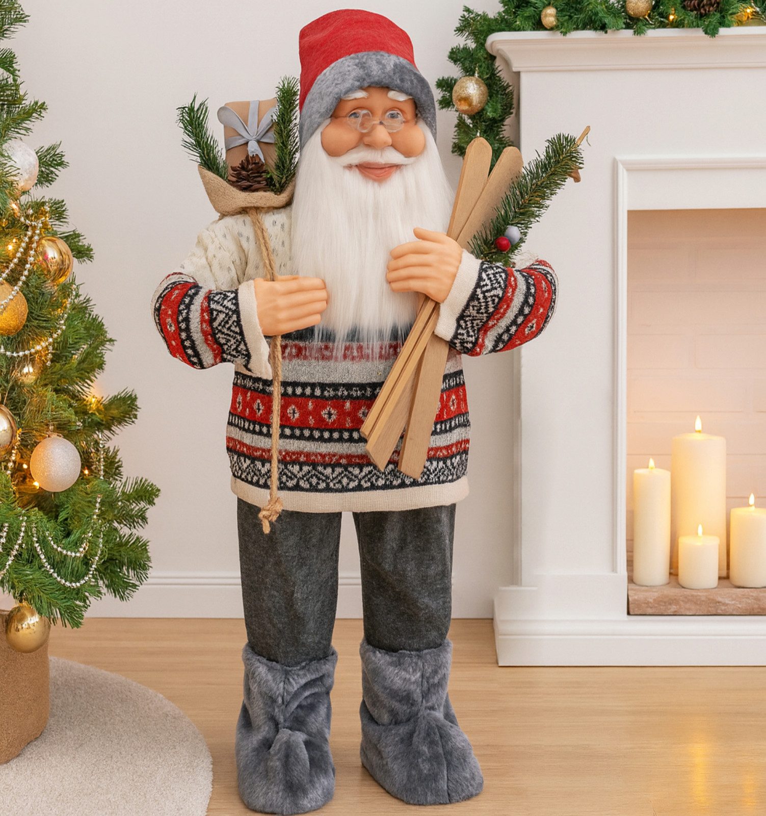 Koopman Weihnachtsmann Weihnachtsfigur Weihnachten XXL 80cm Polyester (1 St), 80x40x28cm, Geschenkebeutel, Detailreich, Skier, Kunststoff