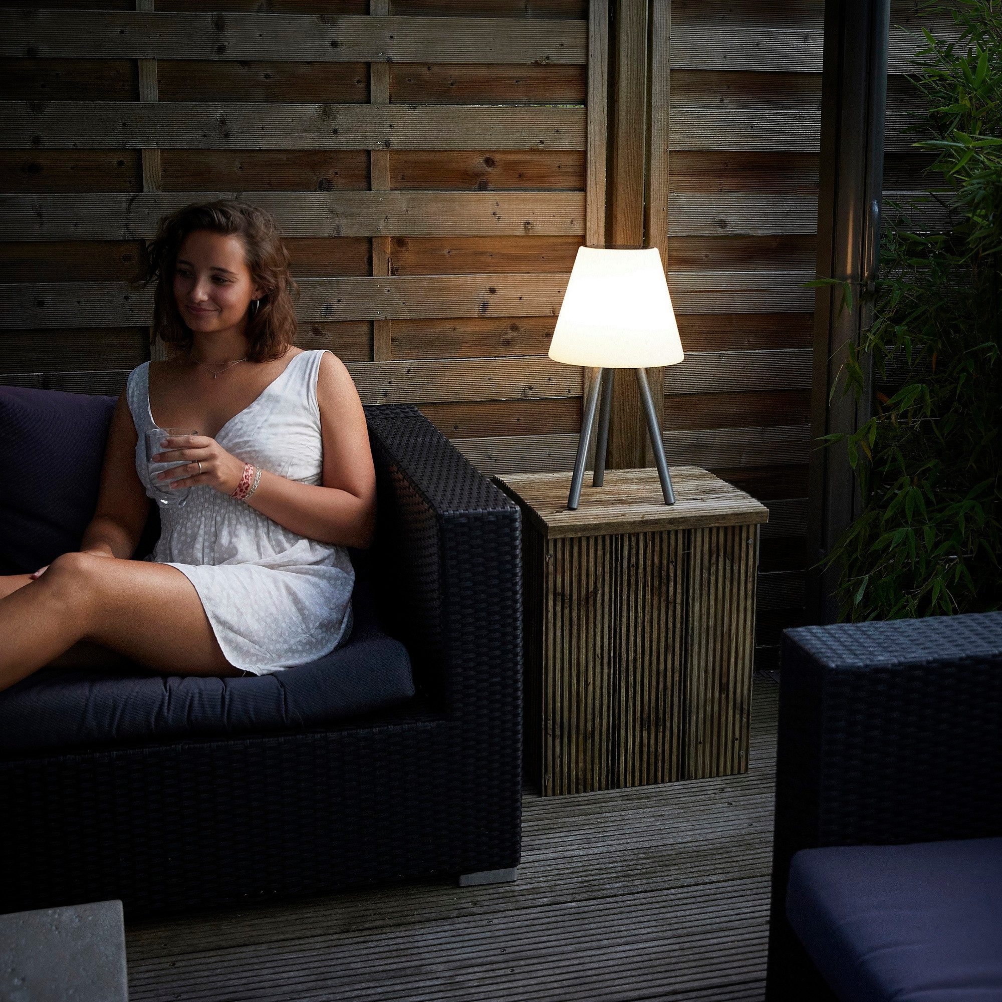 Northpoint LED Solarleuchte LED Lampe Solar Panel und integriertem Akku kabellos