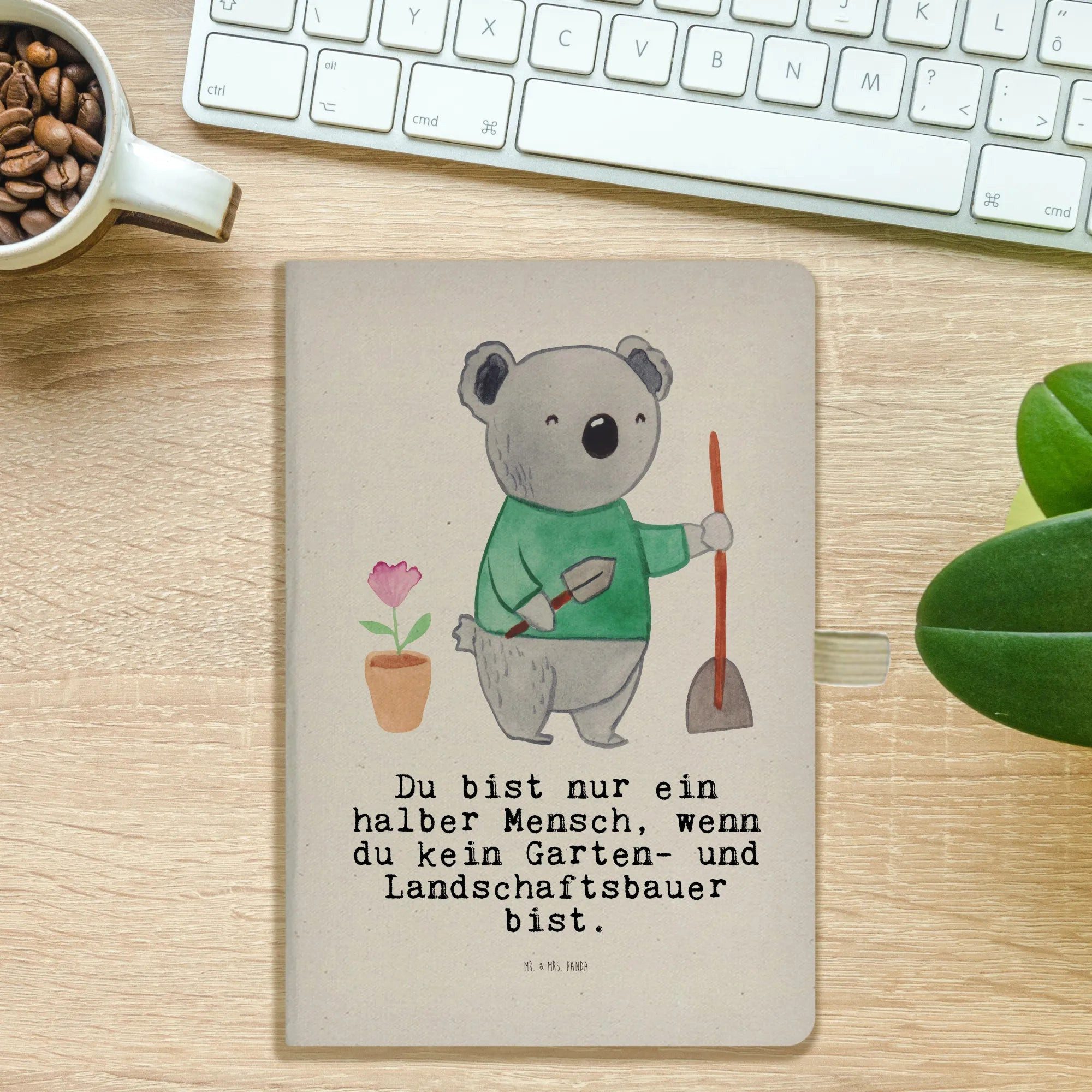 Thumbnail - Mr. & Mrs. Panda Notizbuch Garten- und Landschaftsbauer Herz - Transparent - Geschenk, Abschied, Mr. & Mrs. Panda, Hochw...