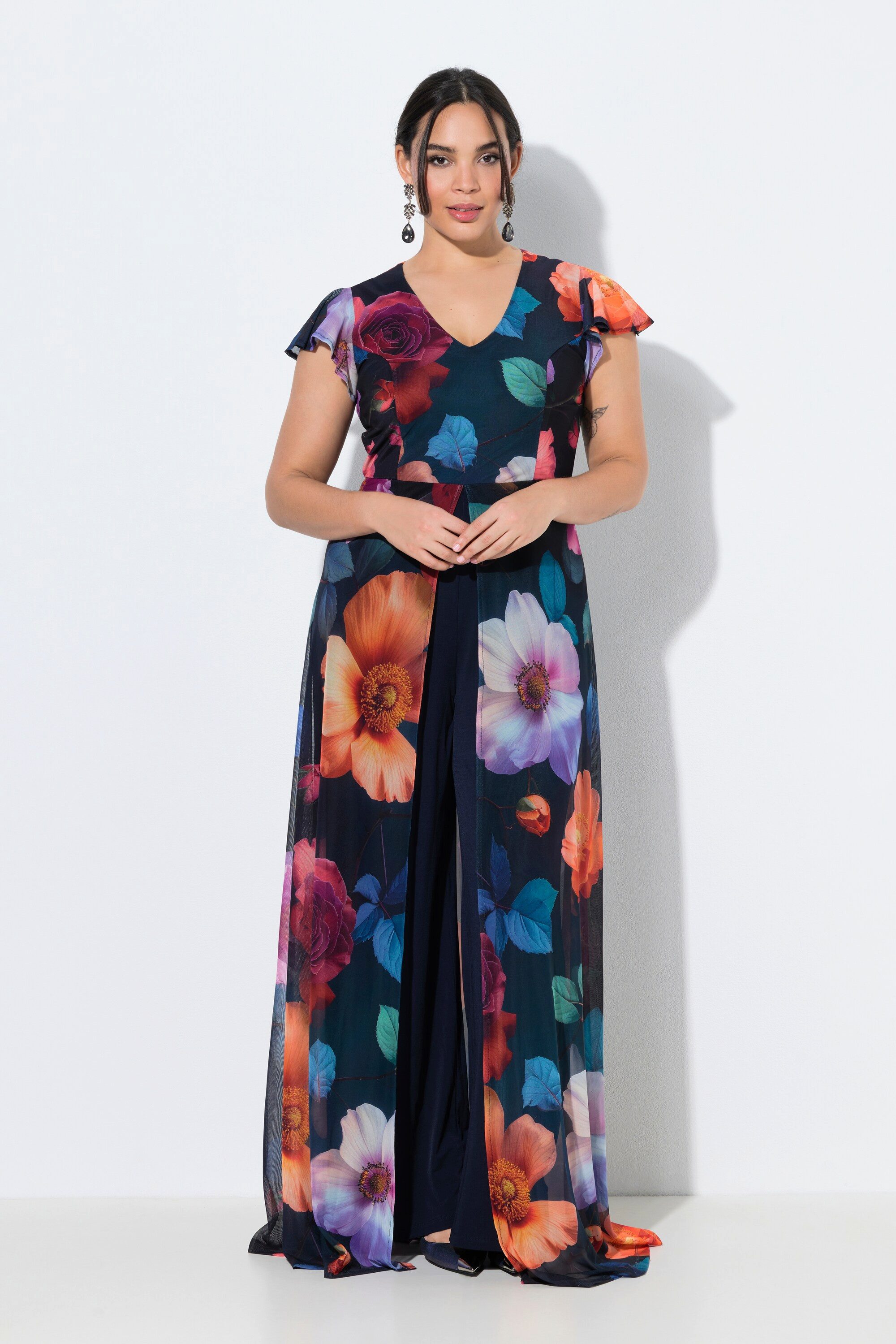 Ulla Popken Funktionshose Jumpsuit doppellagig V-Ausschnitt Cup-Ärmel günstig online kaufen