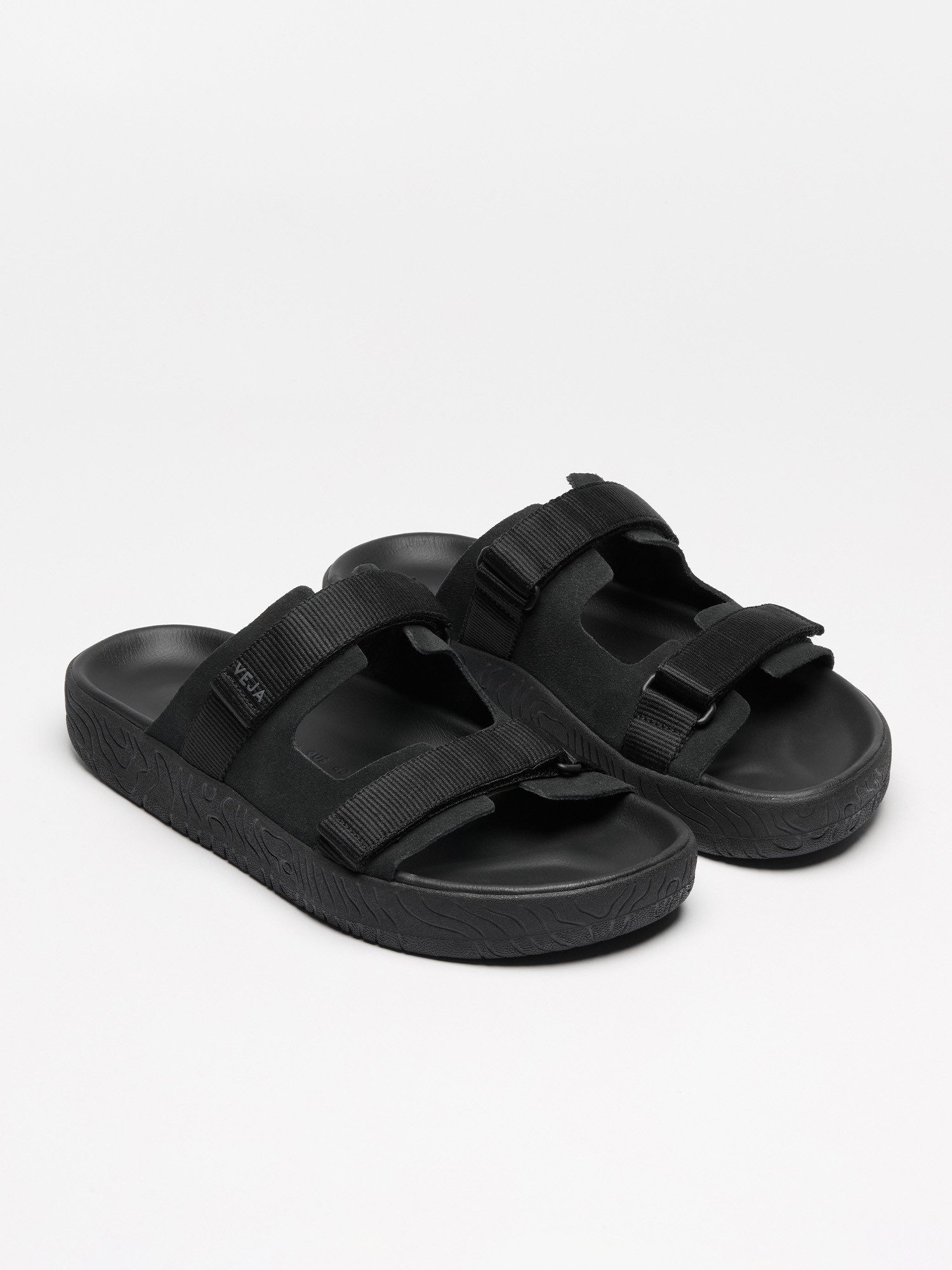 VEJA ARPOADOR Suede Soft Sandale