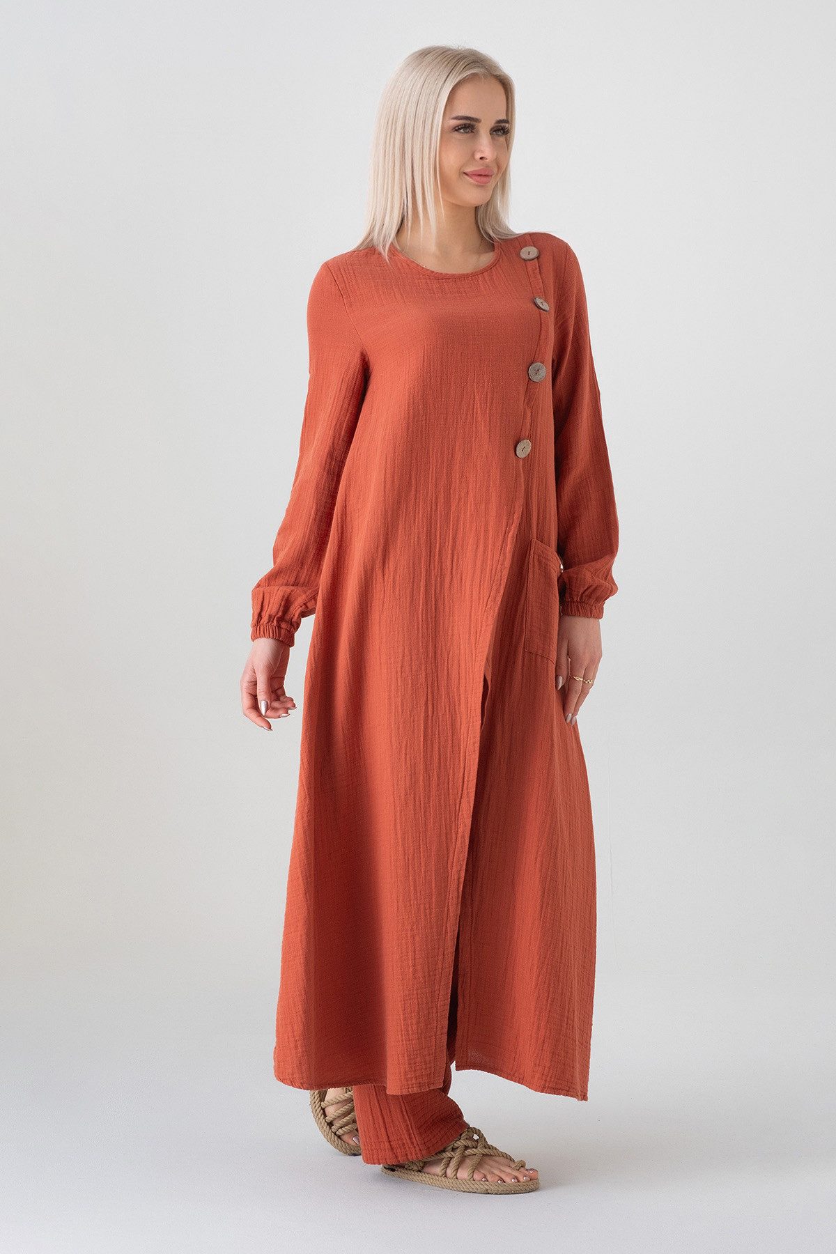WENOR Longtunika Musselin mit Frontschlitz, Knopfdetail, 100 % Baumwolle, 130 cm Frontschlitz, asymmetrisches Knopfdesign, extra lang