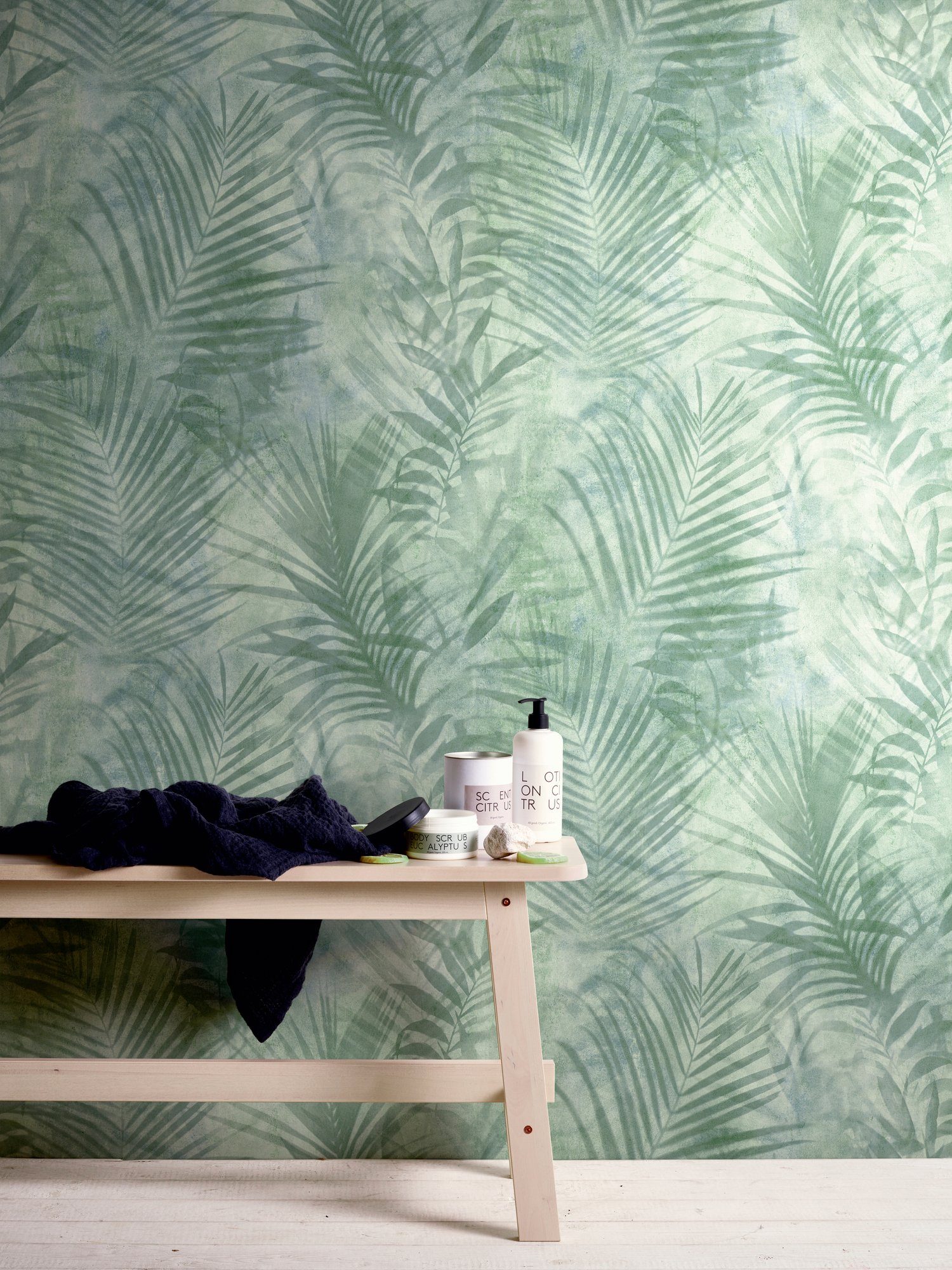 A.S. Création Vliestapete Neue Bude 2.0 Tropical Concret mit Palmenblättern, leicht strukturiert, floral, Wald, botanisch, Dschungeltapete Tapete Palmen Tapeten – Bild 2 von 5
