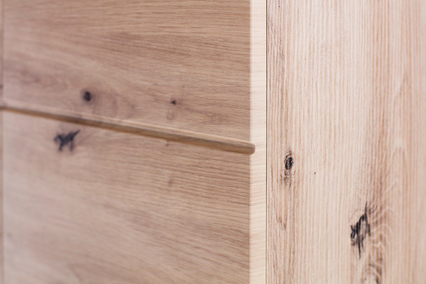 ebuy24 Badmöbel-Set AmandaMando Bad Hochschrank 2 Türen, 1 offenes Fac