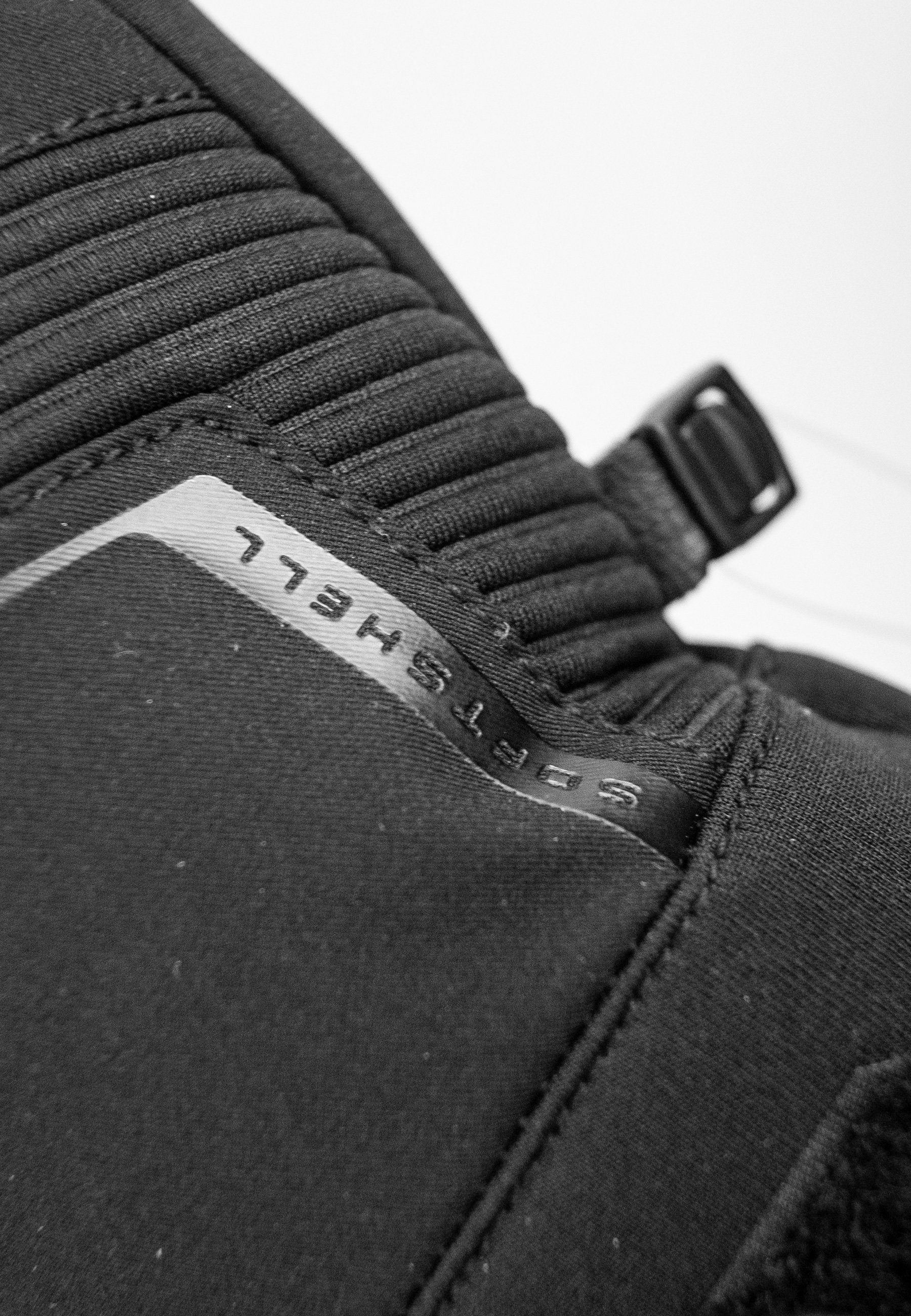 Luca Skihandschuhe schwarz Material R-TEX® aus hochwertigem Reusch XT