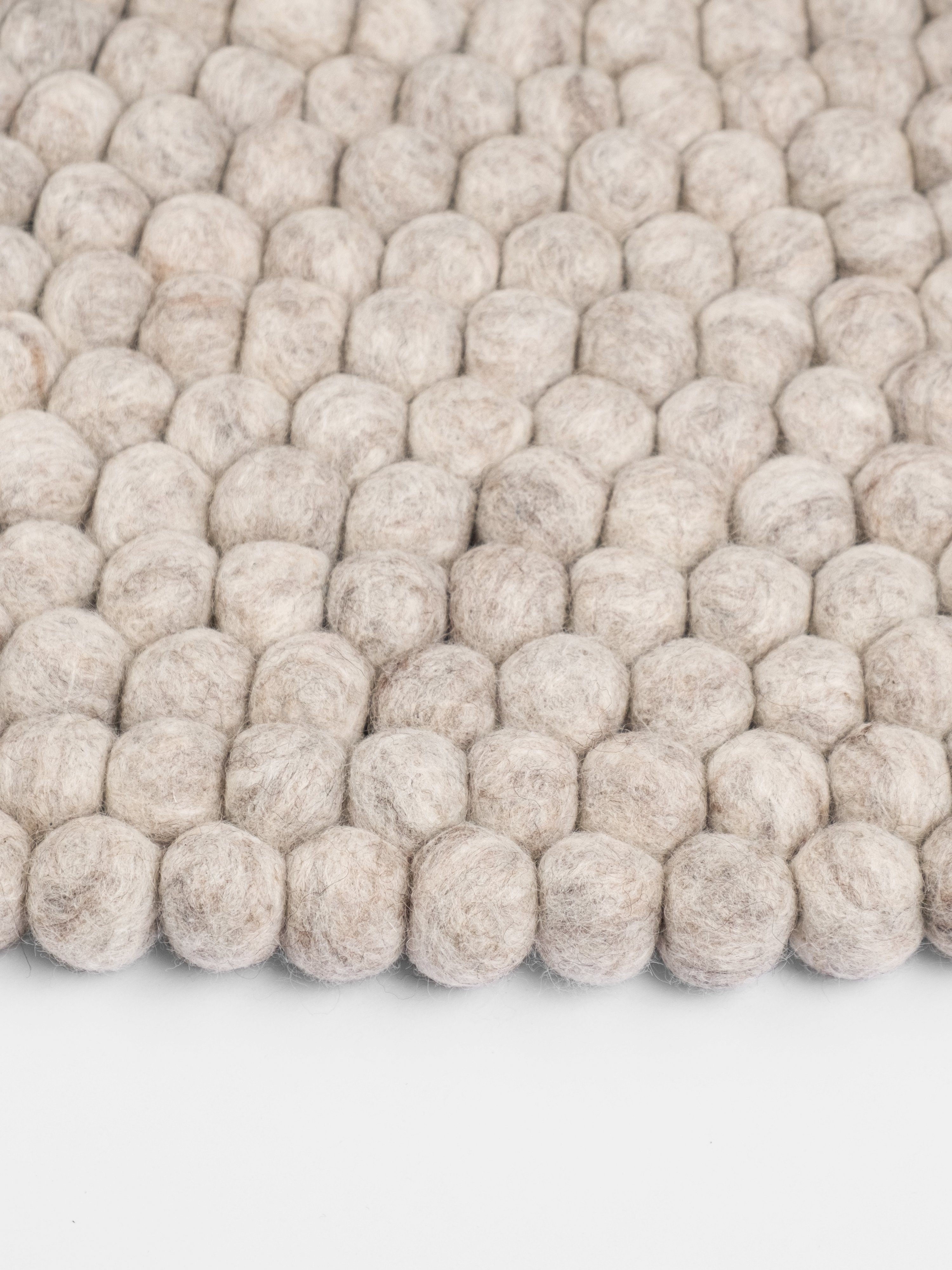 myfelt Wollteppich Béla Filzkugelteppich, 100% reine Schurwolle günstig online kaufen