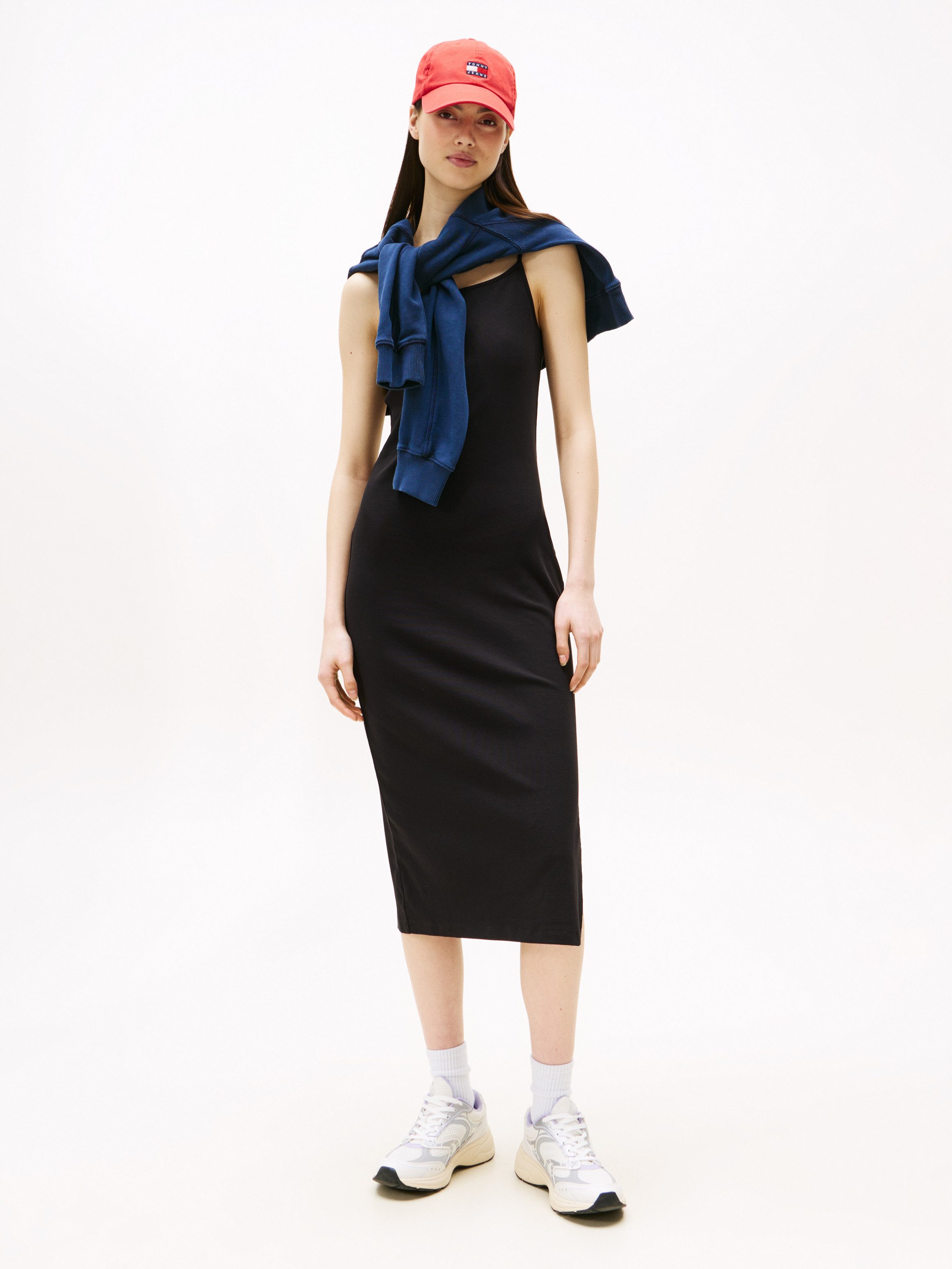 Tommy Jeans Trägerkleid TJW STRAPPY BADGE RIB MIDI DRESS