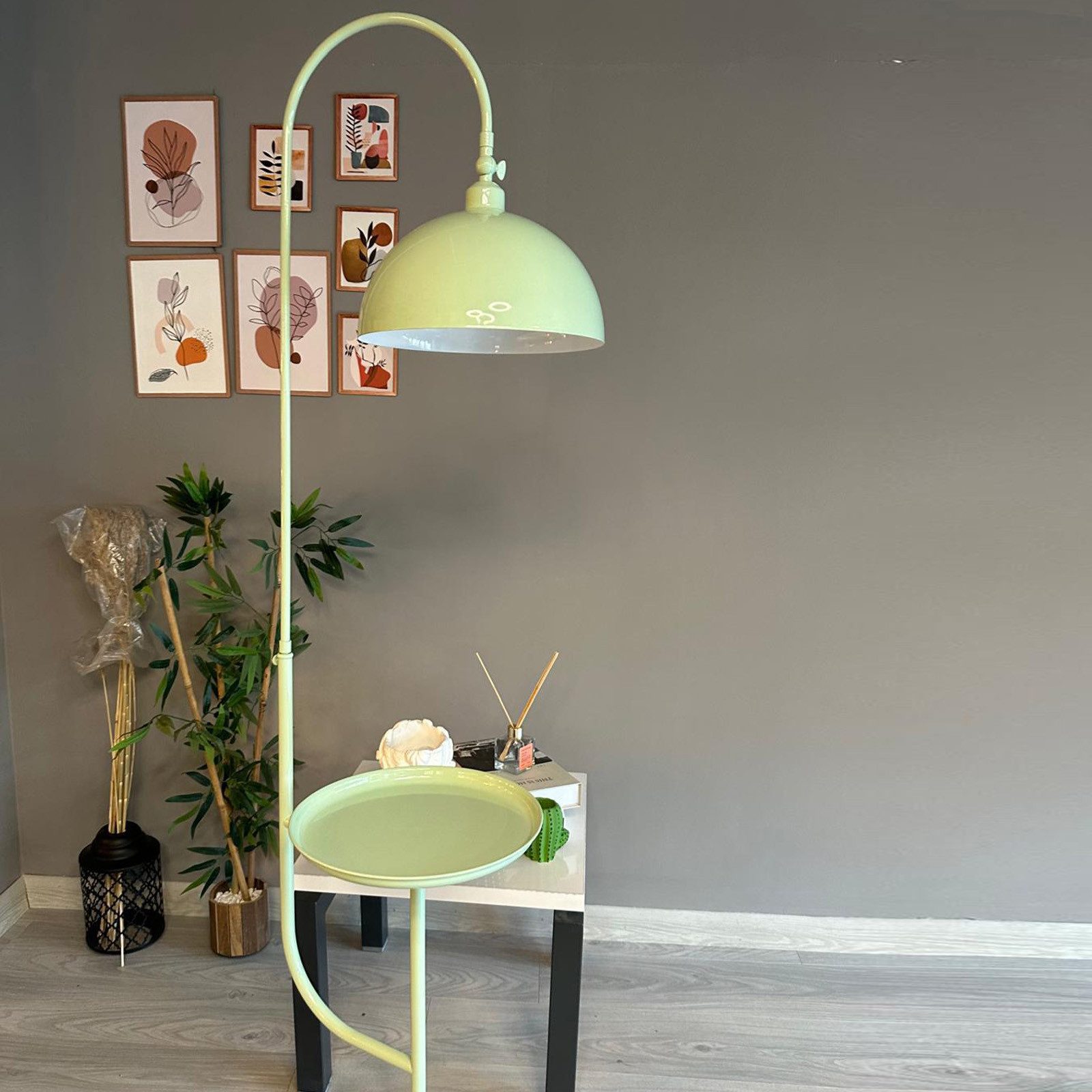 Bamyum Stehlampe Moderne Stehlampe aus Metall mit Dimmer und Ablage, ohne Leuchtmittel