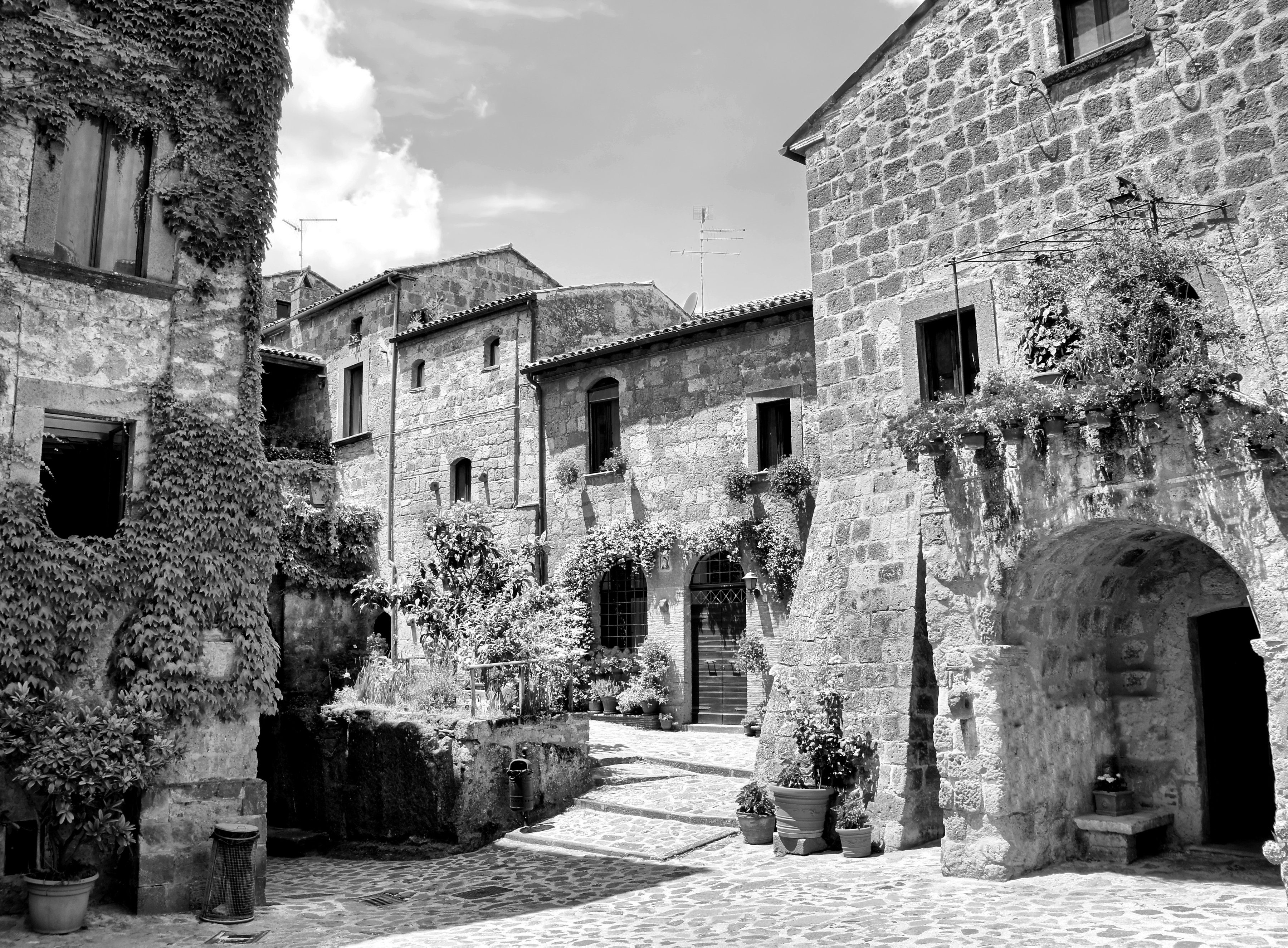 Papermoon Fototapete Stadt Schwarz & Weiß