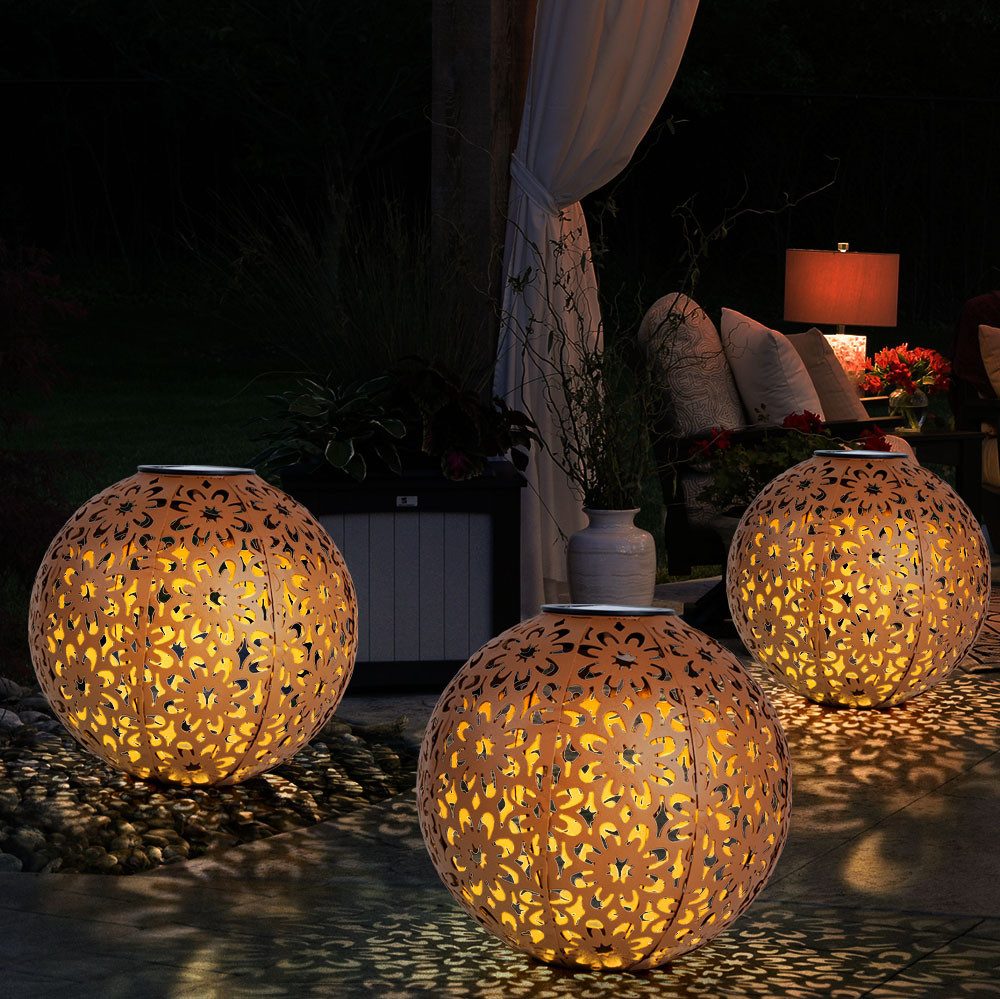 Expo Börse LED Solarleuchte, LED-Leuchtmittel fest verbaut, Warmweiß, Solarlampe für Außen Kugel Gartendeko Solarleuchte rost 3x