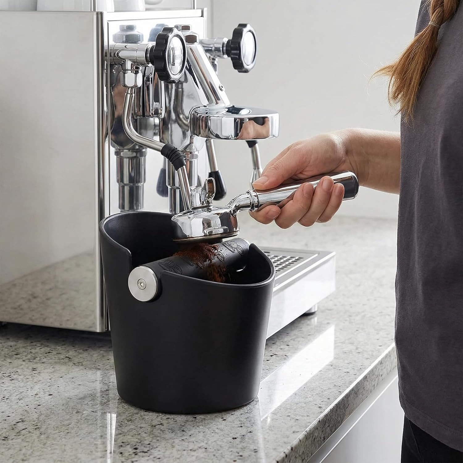 SURFOU Tischrestebehälter Abklopfbehälter für Siebträger Zubehör KnockBox Barista Kaffee Zubehör, mit herausnehmbarer Metallstange und tampermatte, leicht zu reinigen
