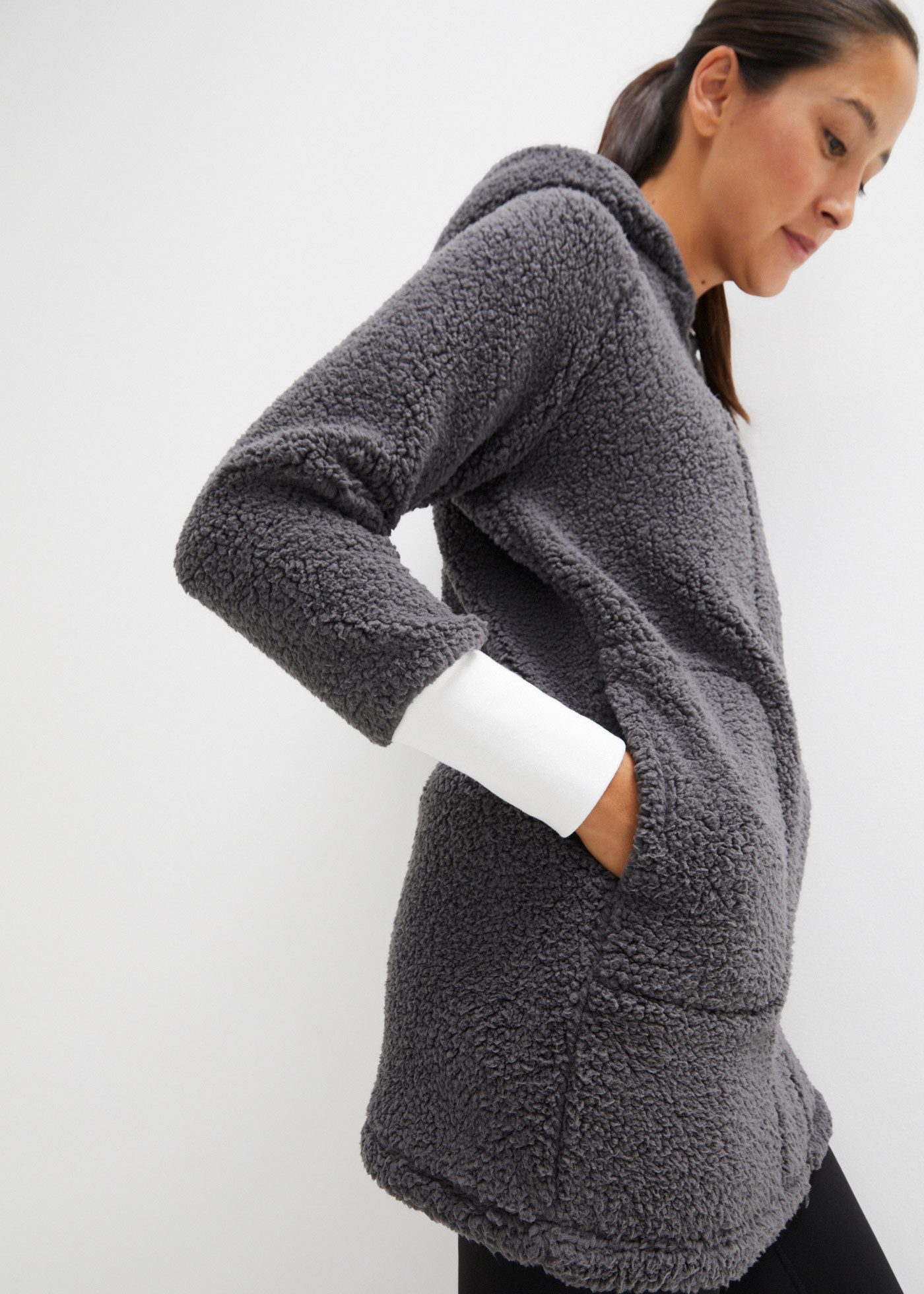 bonprix Fleecejacke Winterjacke mit Kapuze und Teddyfleece günstig online kaufen