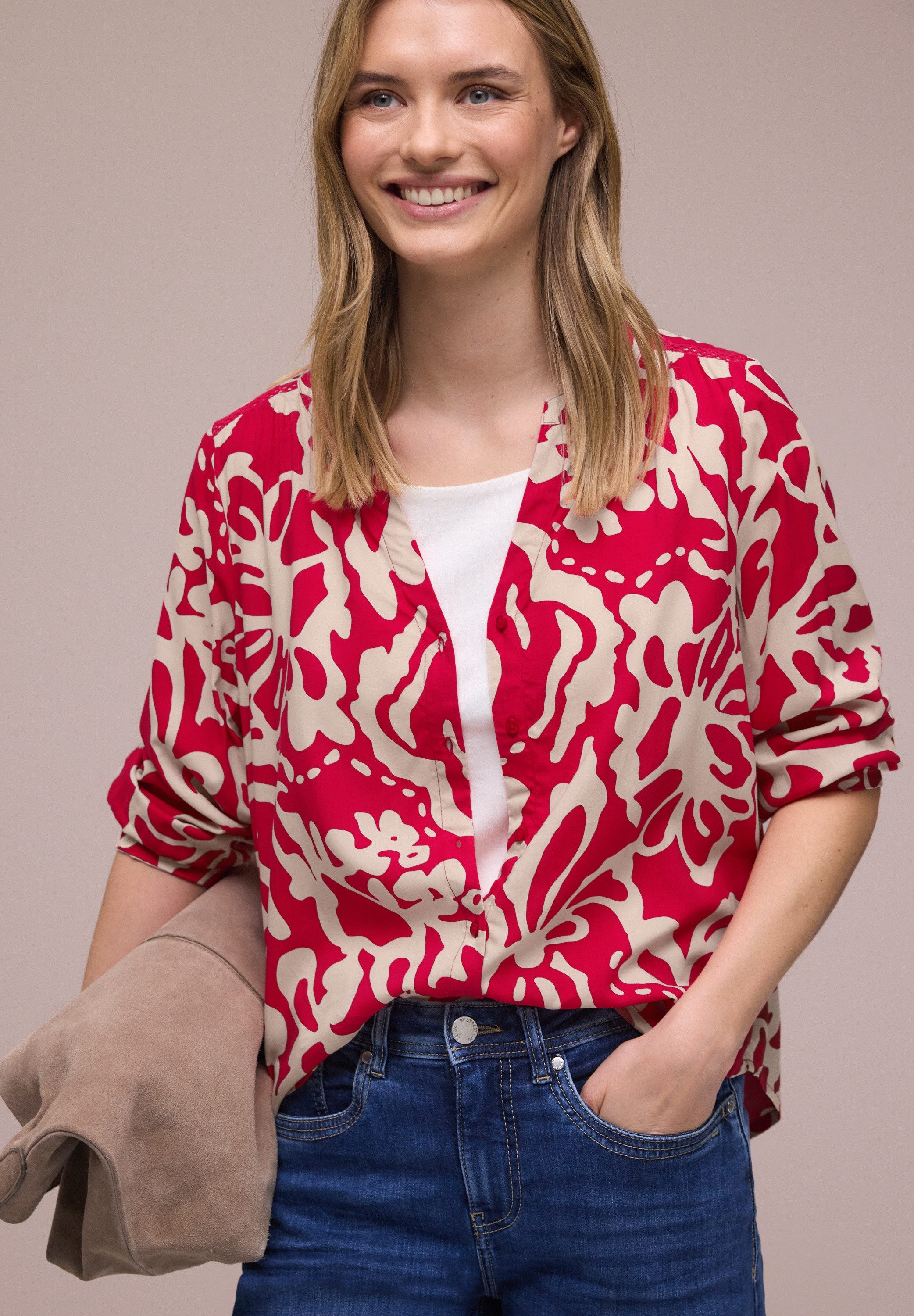 STREET ONE Druckbluse 3/4-Arm-Bluse mit floralem Muster und Tape-Details