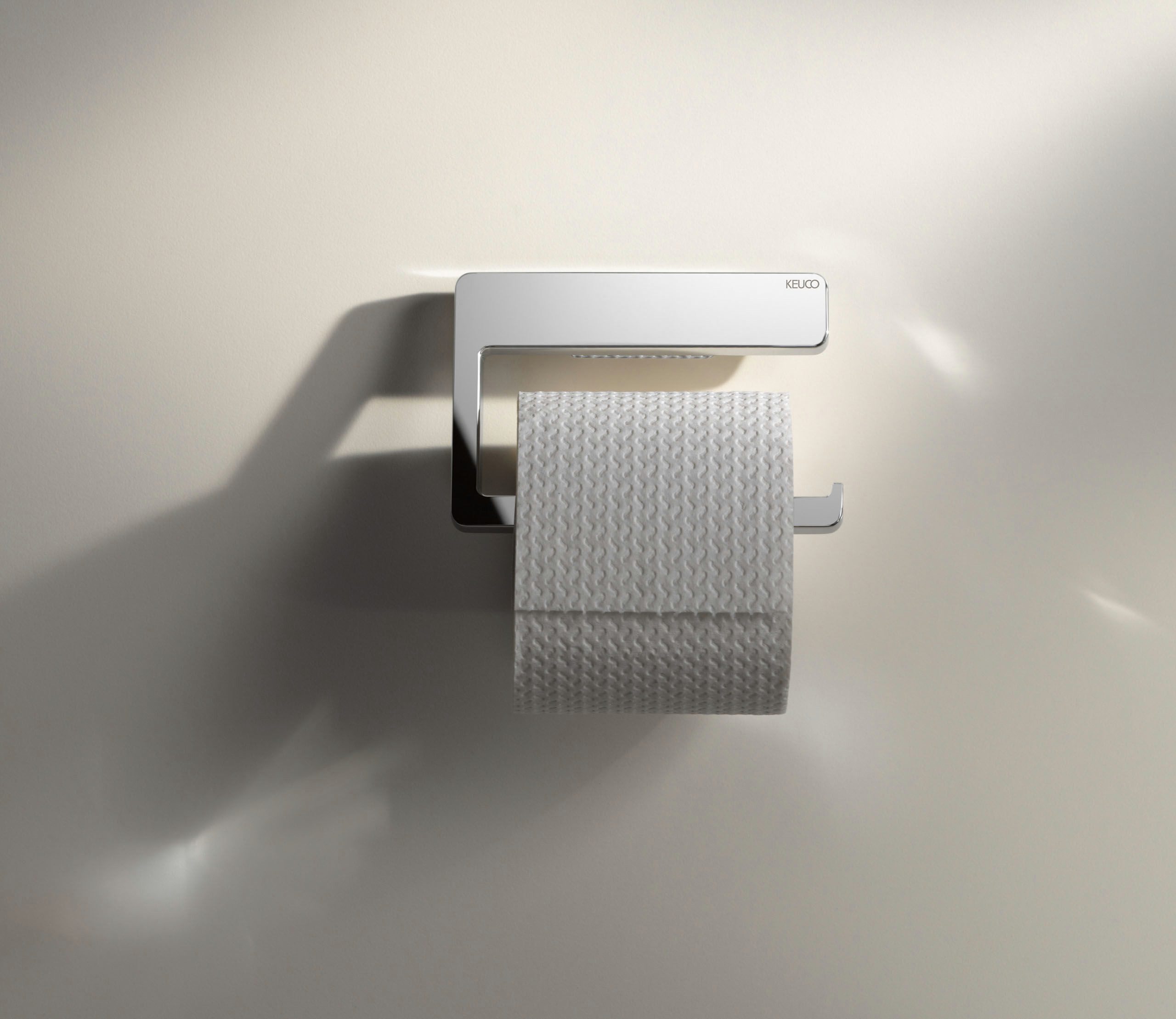 Keuco Toilettenpapierhalter Moll mit offenem Bügel, Metall verchromt, Made in Germany, schwenkbar, Wandmontage – Bild 5 von 5