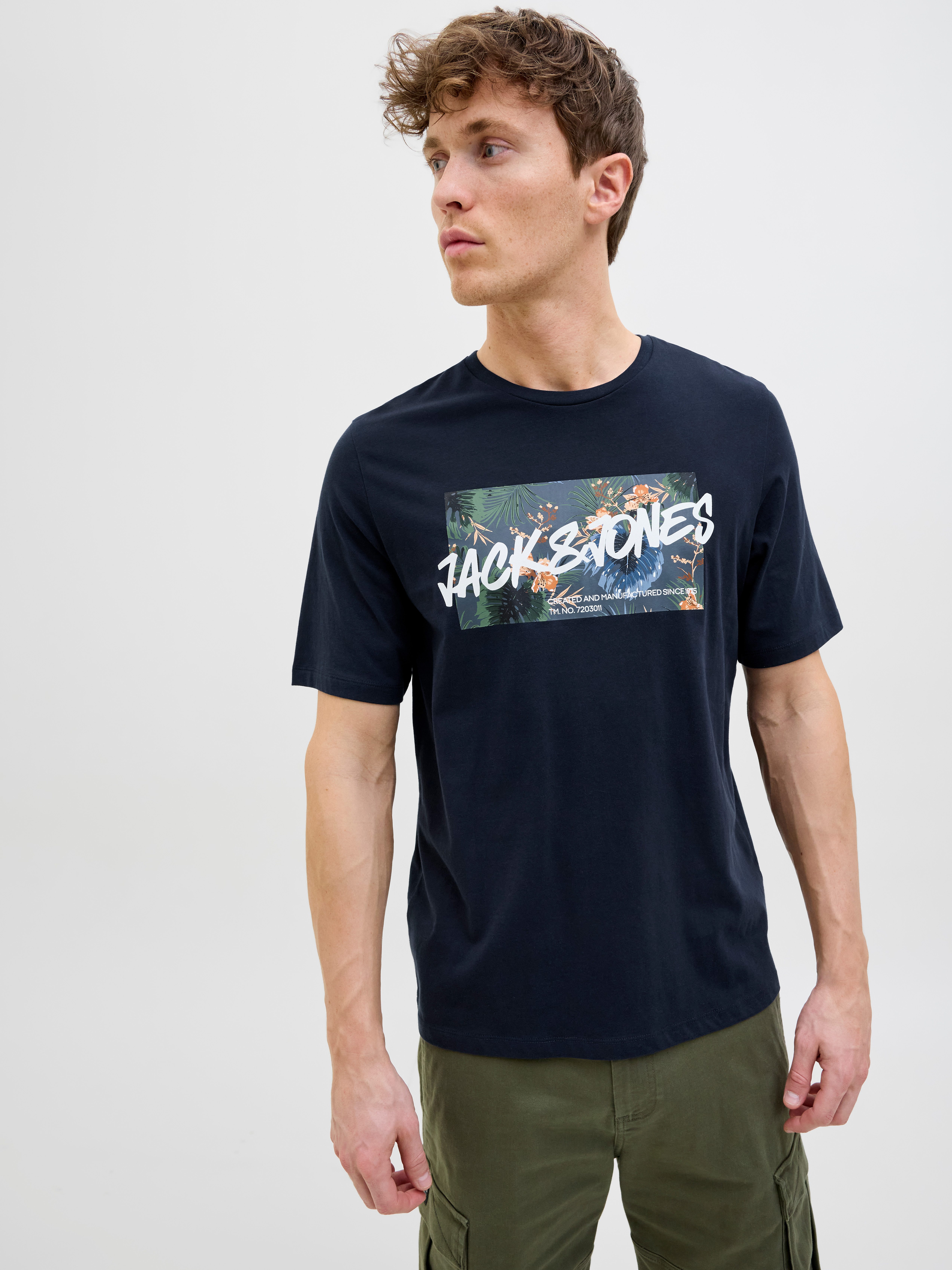 Jack & Jones Print-Shirt JJHAWAII SHAPE TEE SS CREW NECK günstig online kaufen