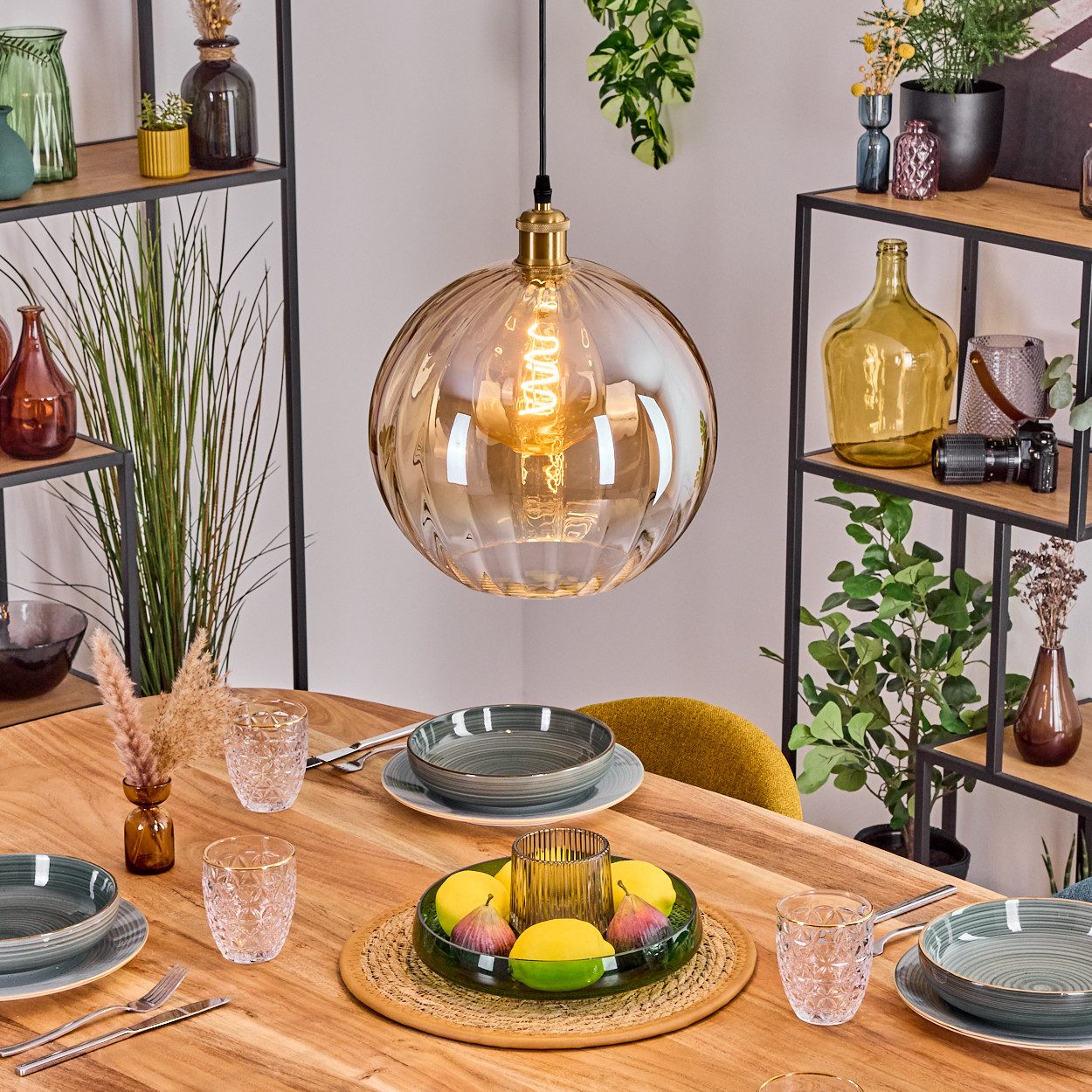 hofstein Hängeleuchte Hängelampe aus Metall/Riffelglas in Gold-/Bernsteinfarben/Klar, ohne Leuchtmittel, Hängeleuchte im Retro/Vintage-Design (Schirm Ø 30 cm), 1 x E27