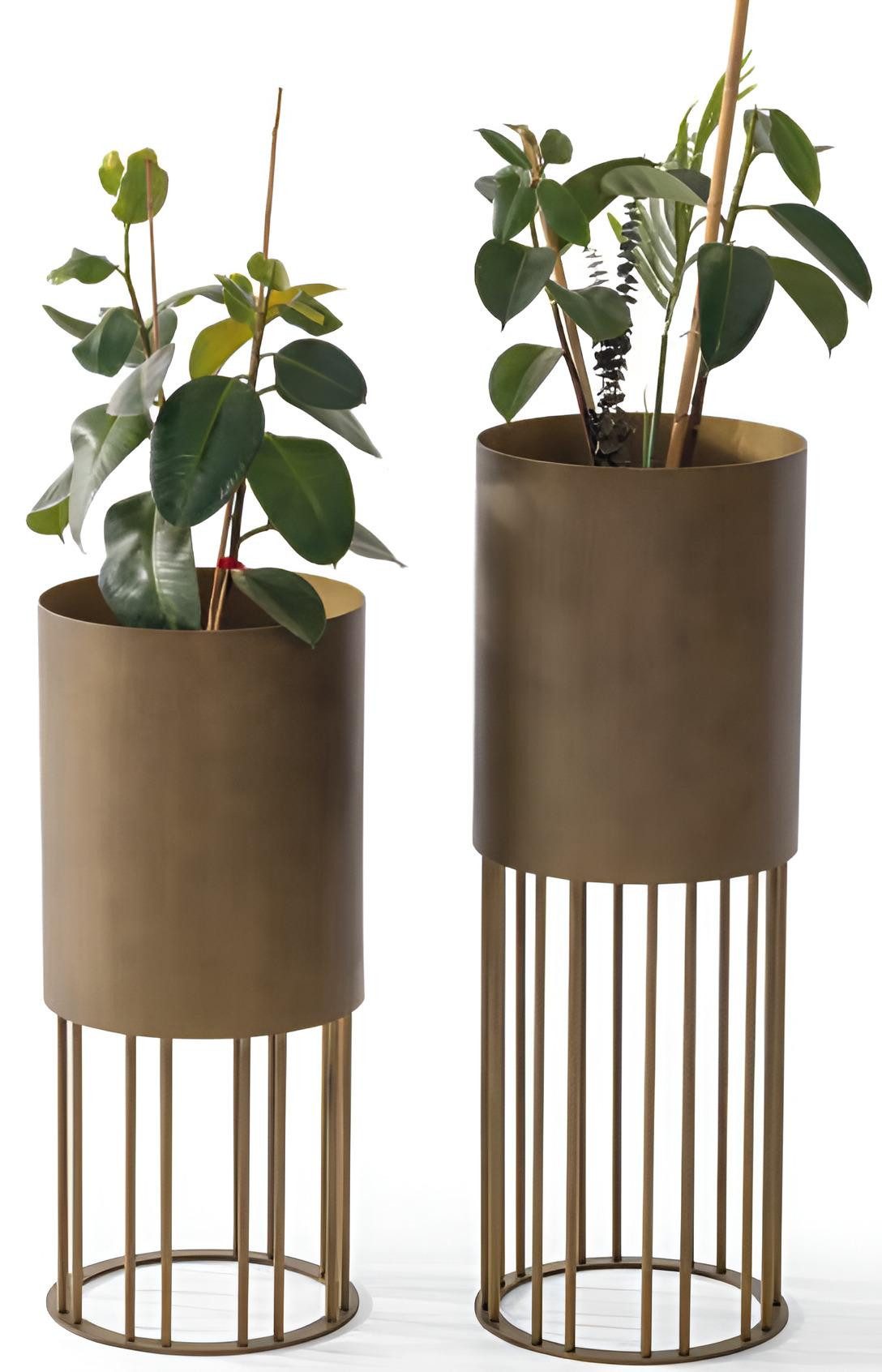 JVmoebel Blumenständer JVMoebel Pflanzkübel aus Metall in elegantem Beige (1er-Set), Made in Europa